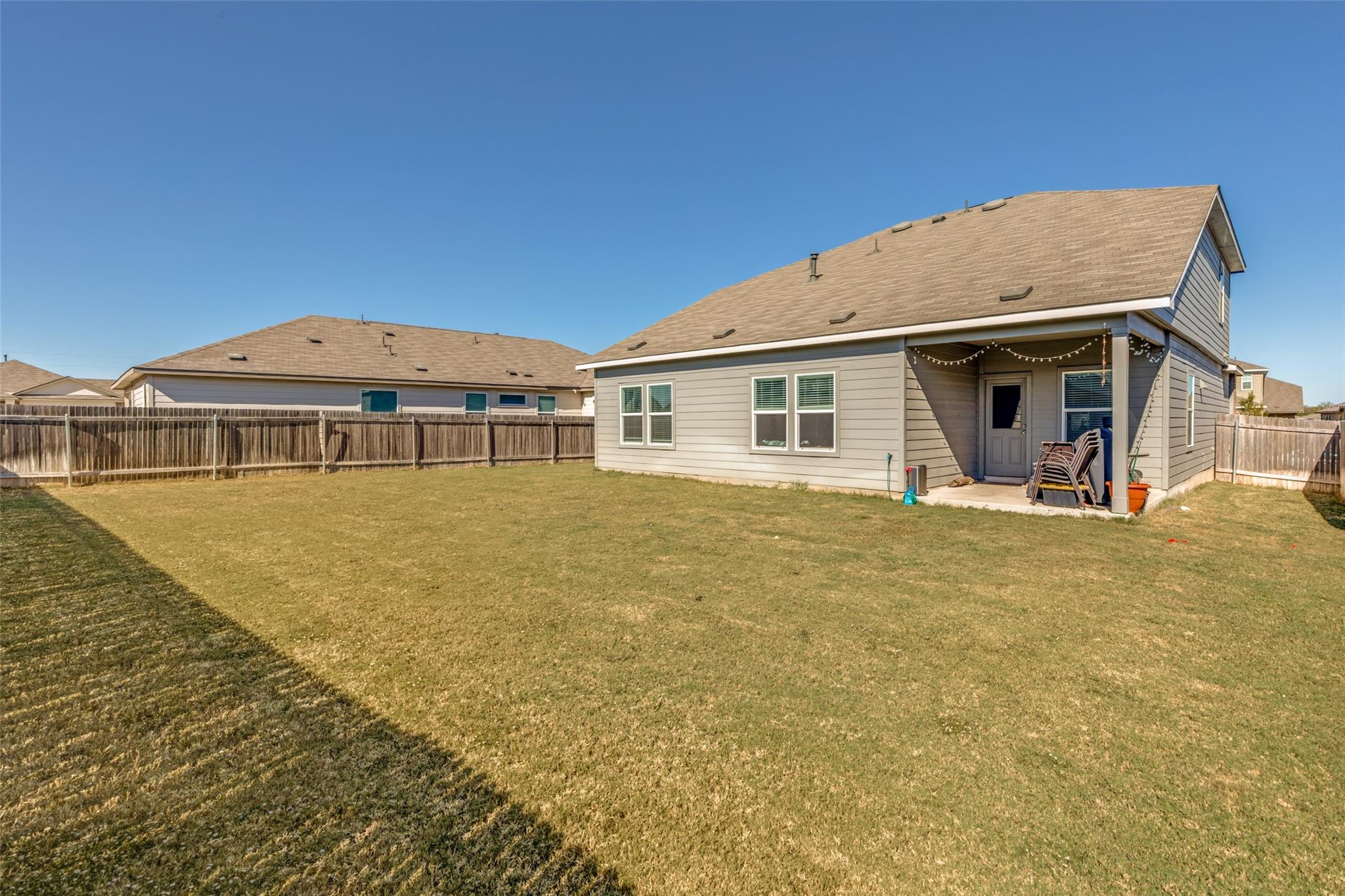 207 Otter Rd, Kyle, TX 78640