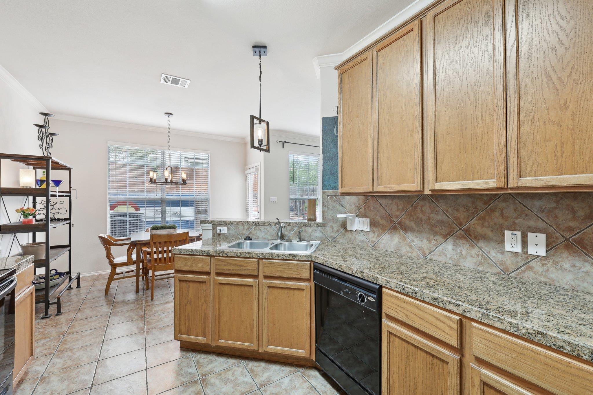 2632 Century Park Blvd # 38, Austin, TX 78727