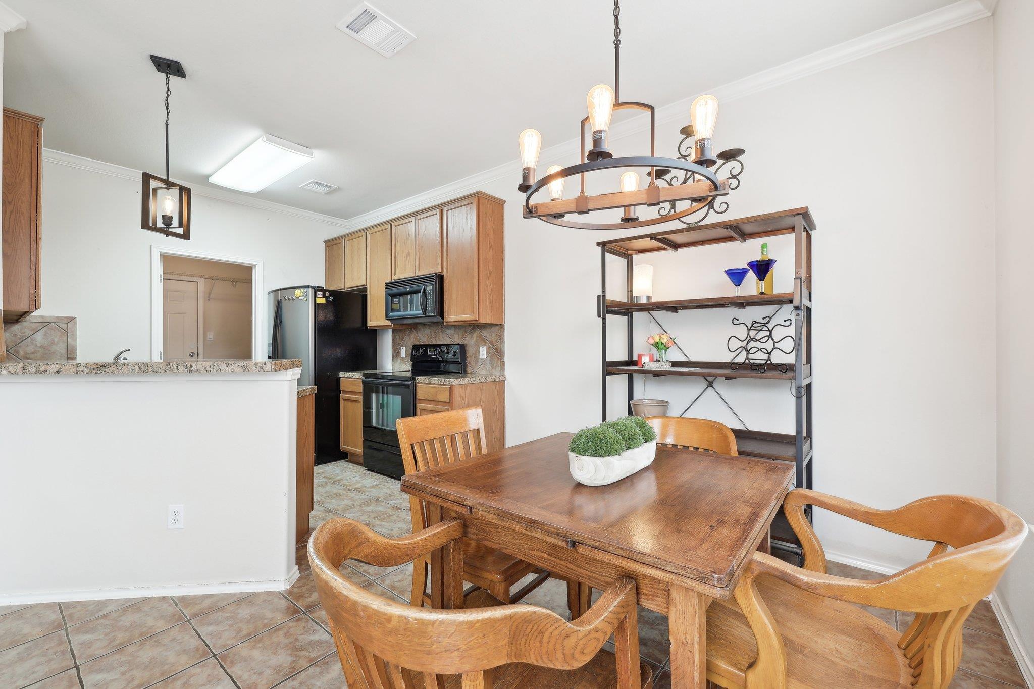 2632 Century Park Blvd # 38, Austin, TX 78727