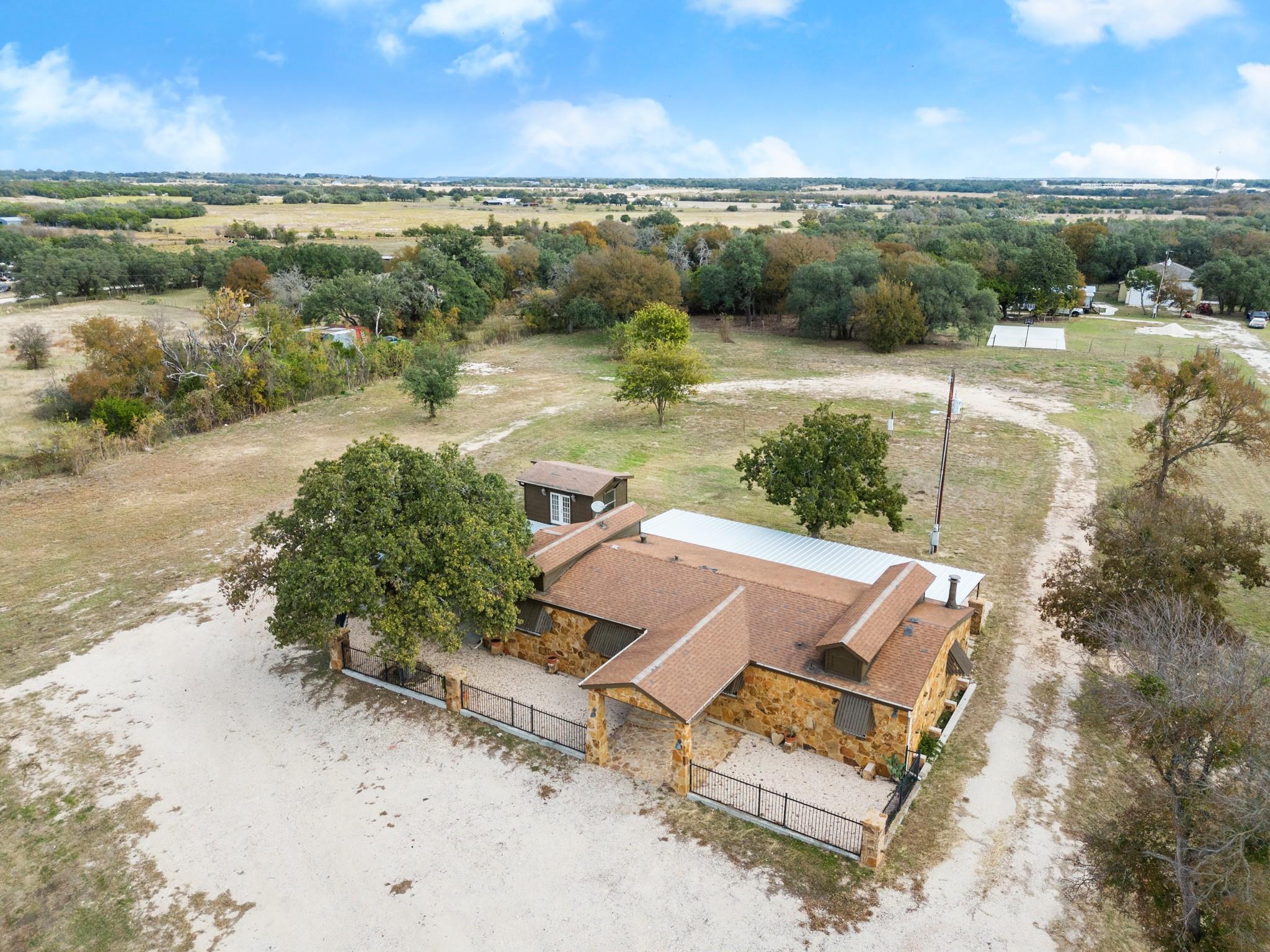 1900 County Road 226, Florence, TX 76527