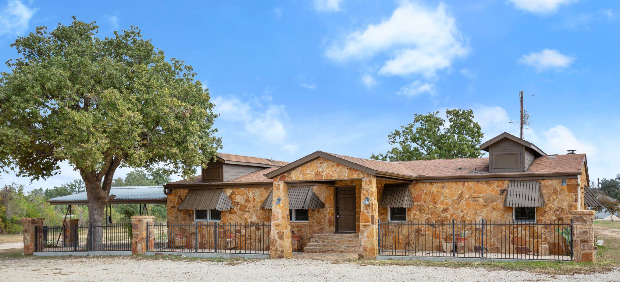 1900 County Road 226, Florence, TX 76527