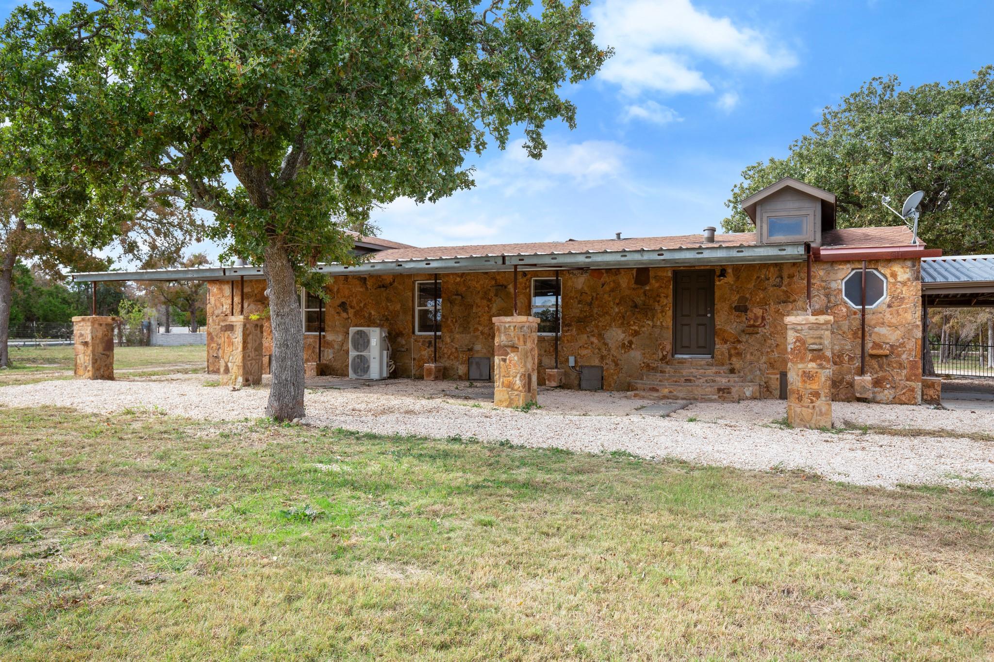1900 County Road 226, Florence, TX 76527