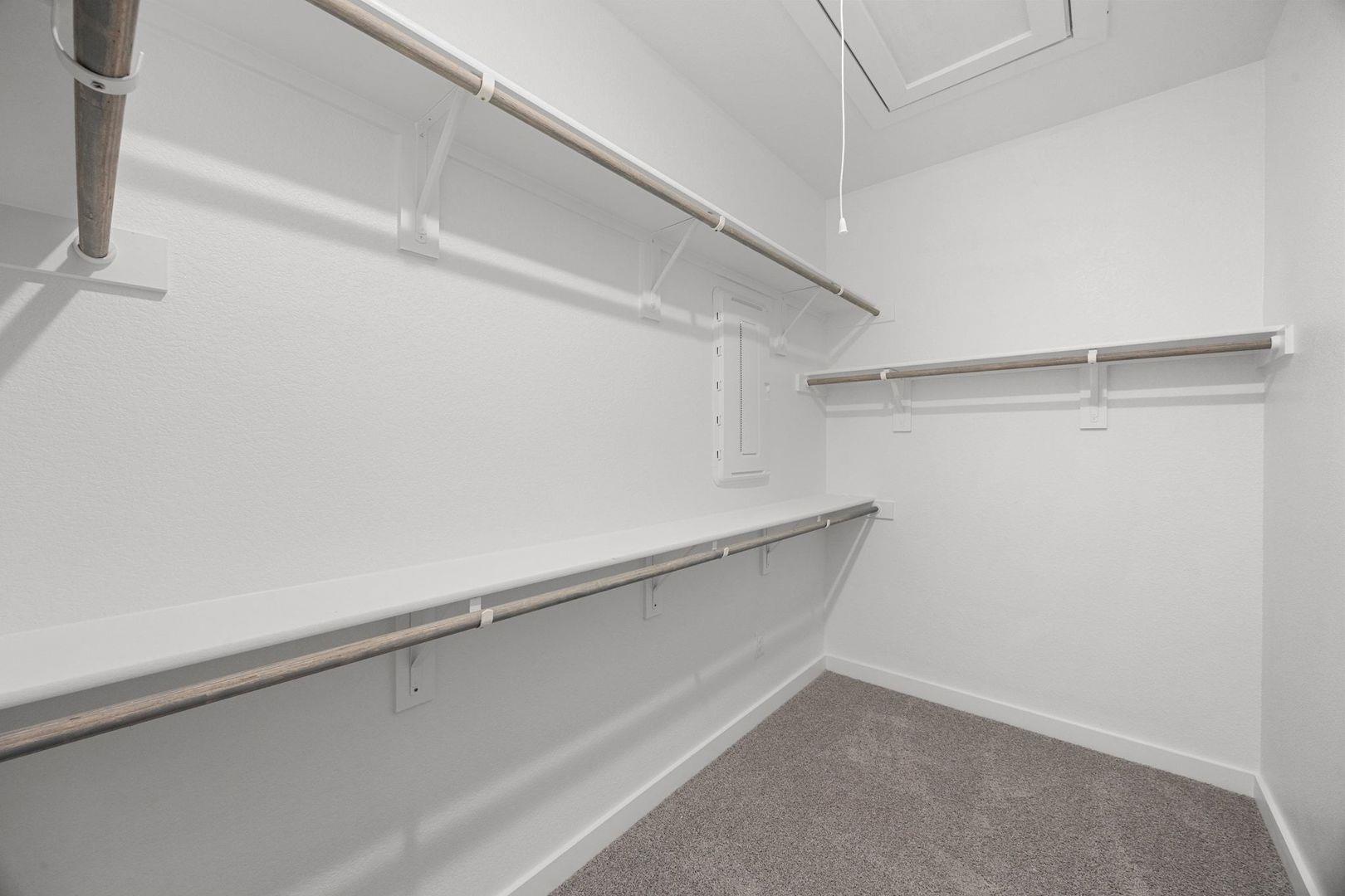 110 Divisadero Dr, Hutto, TX 78634