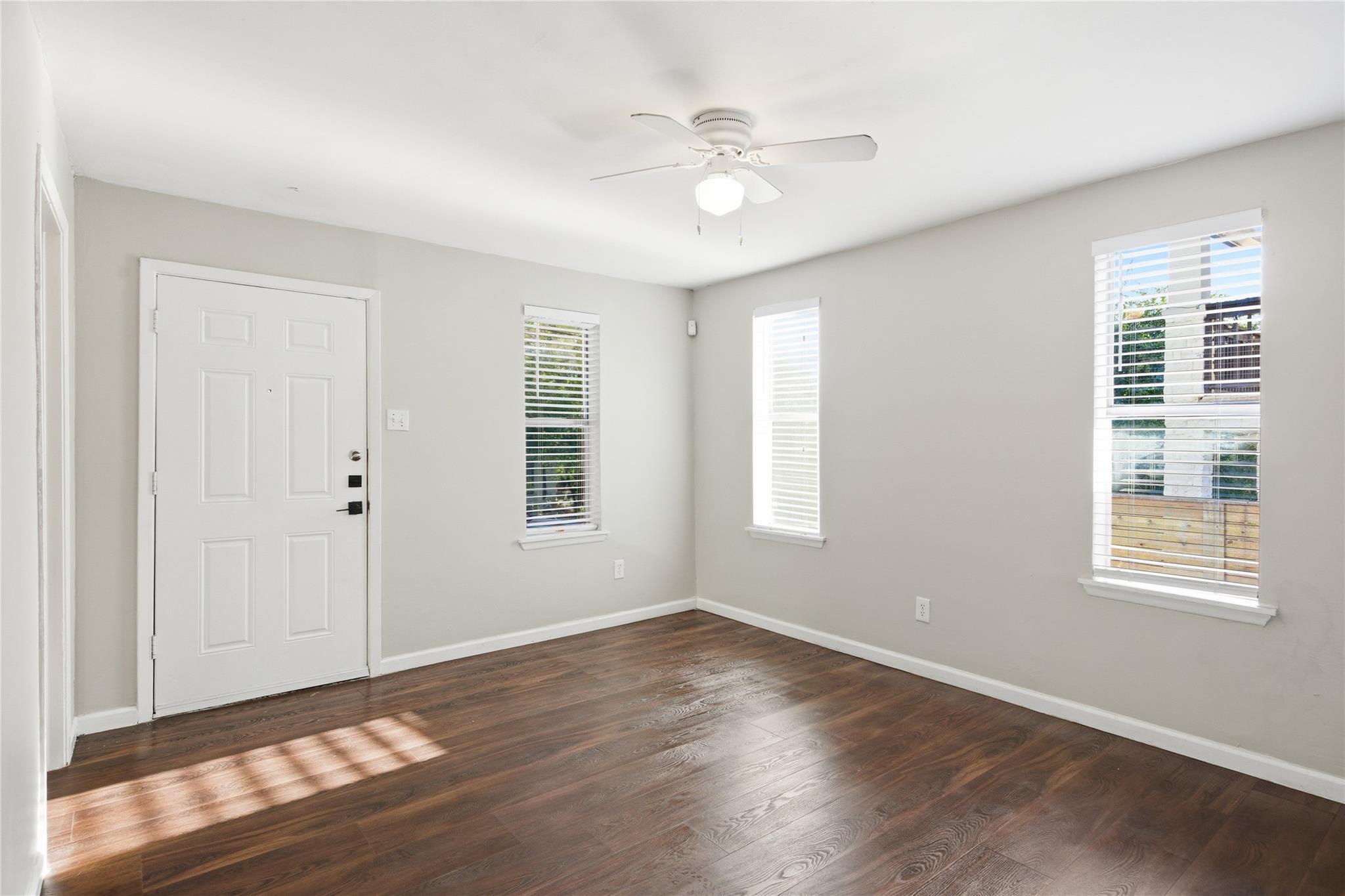 2308 E 10th St, Austin, TX 78702