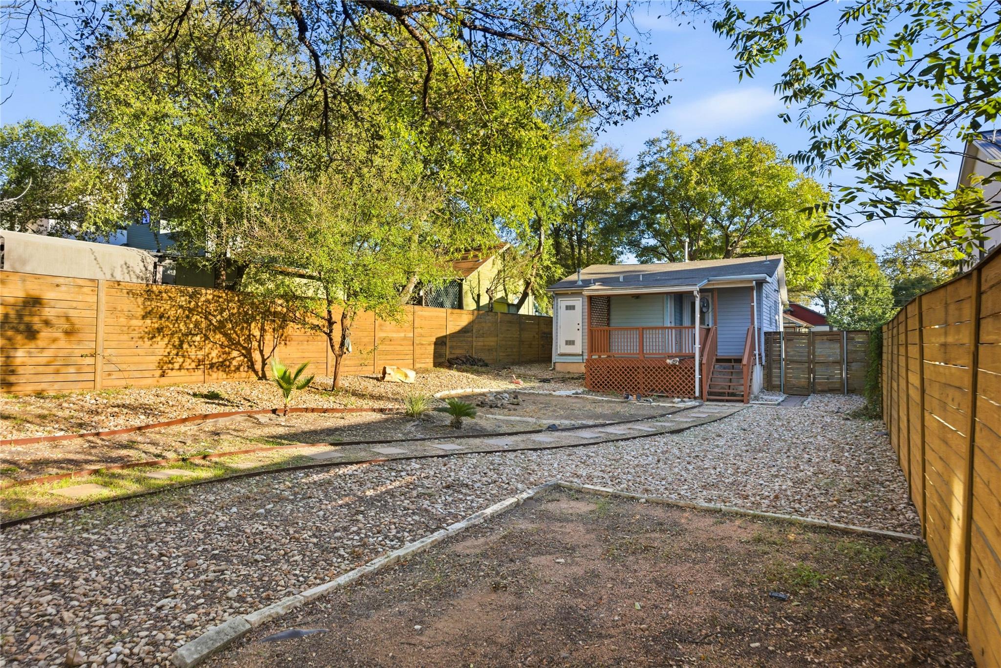 2308 E 10th St, Austin, TX 78702