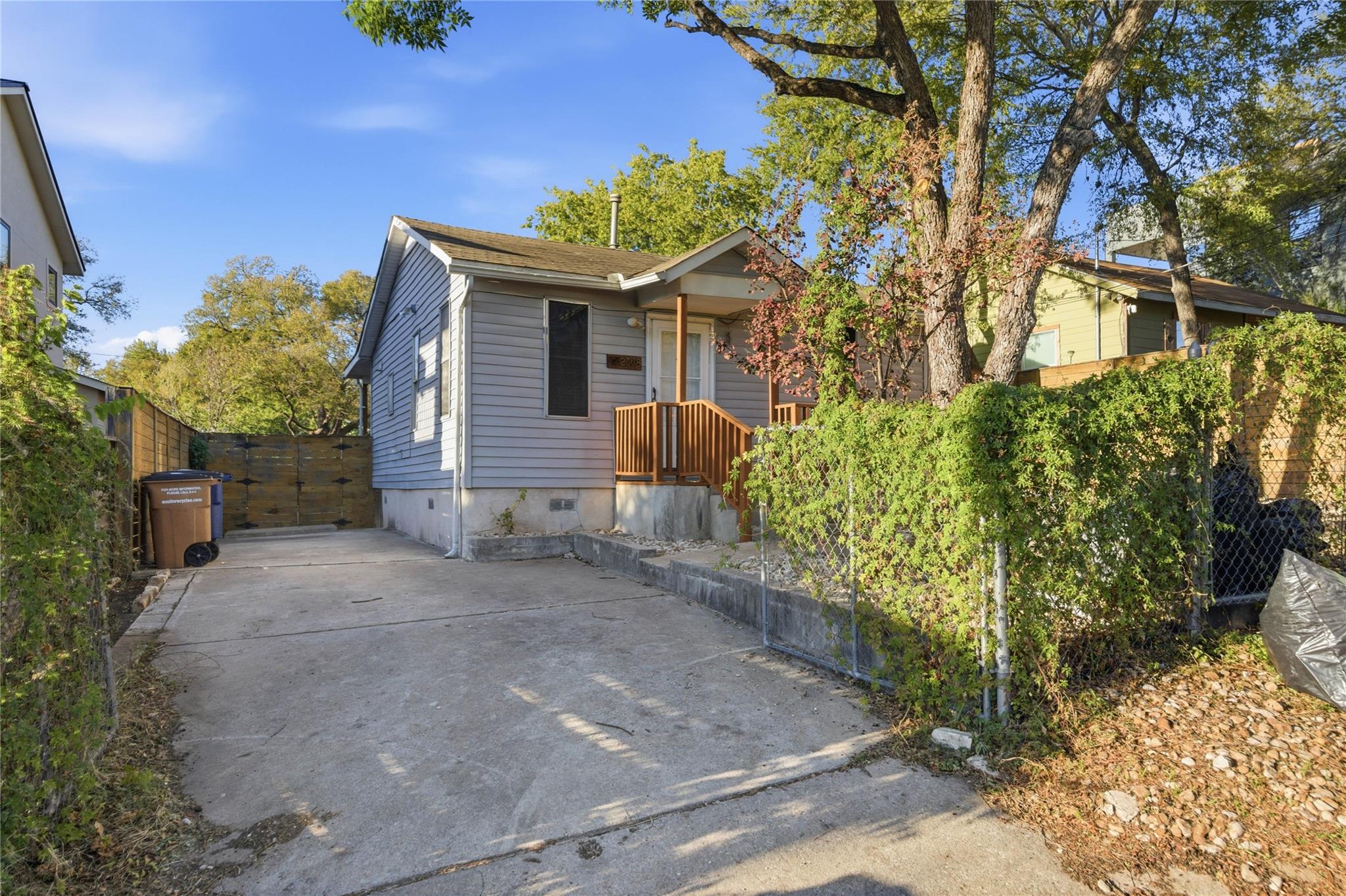 2308 E 10th St, Austin, TX 78702