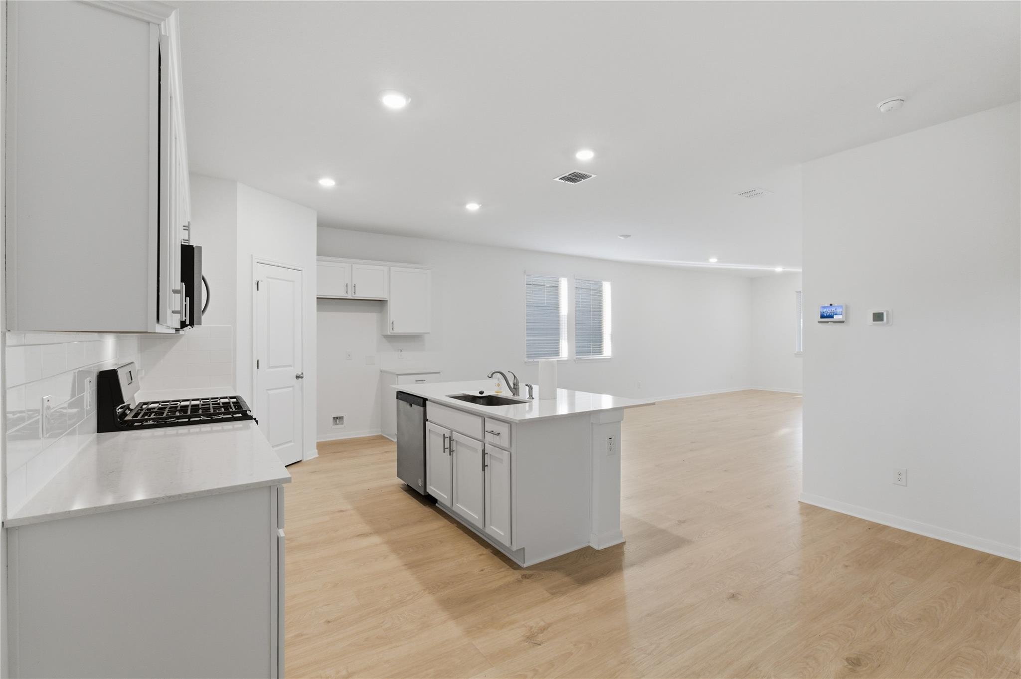 465 Brooks Ranch Dr, Kyle, TX 78640