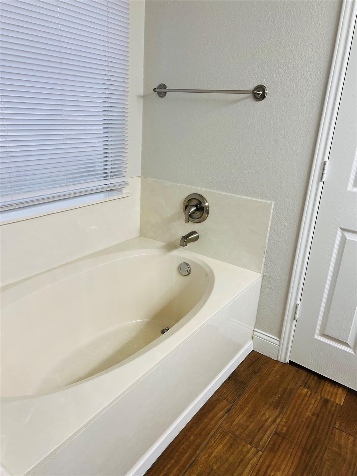 728 Sampson, Kyle, TX 78640