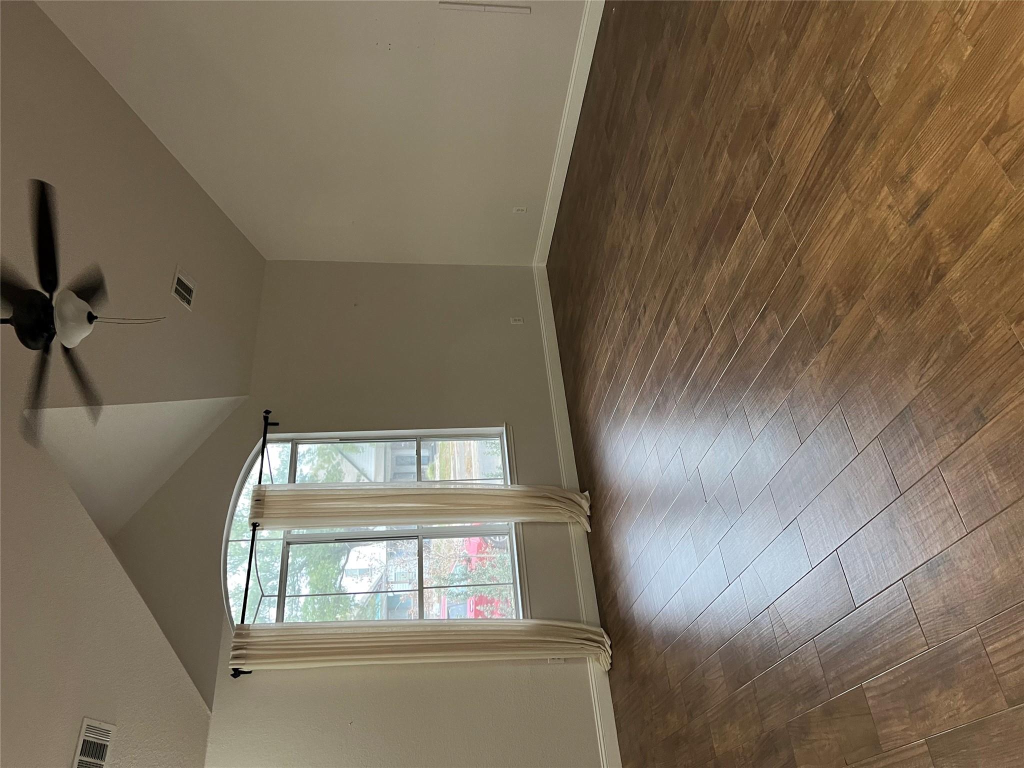 728 Sampson, Kyle, TX 78640