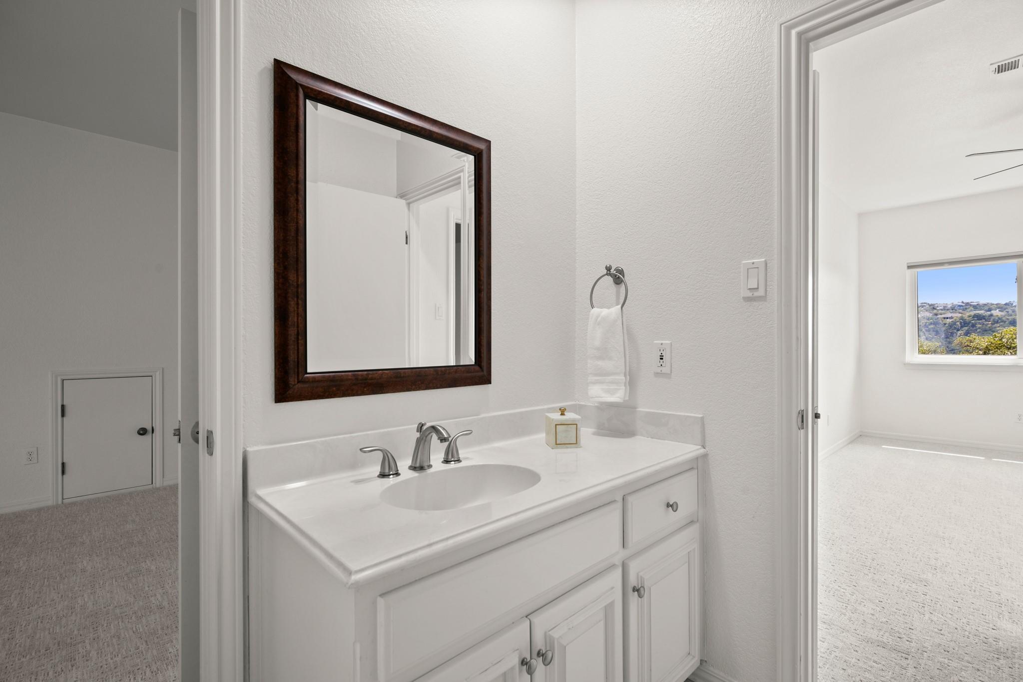 4906 Bob Cat, Austin, TX 78731