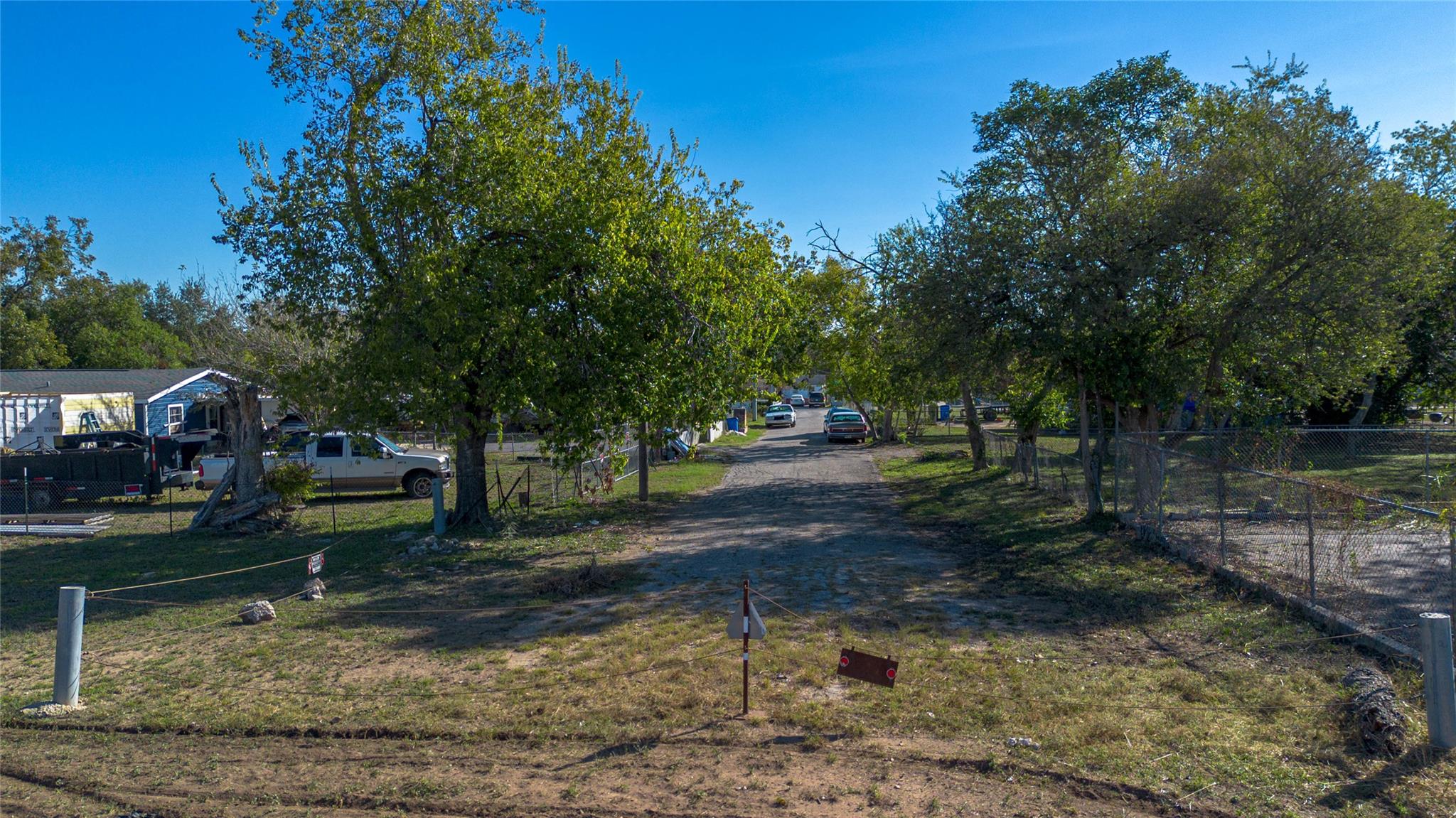 784 W Court St, Seguin, TX 78155