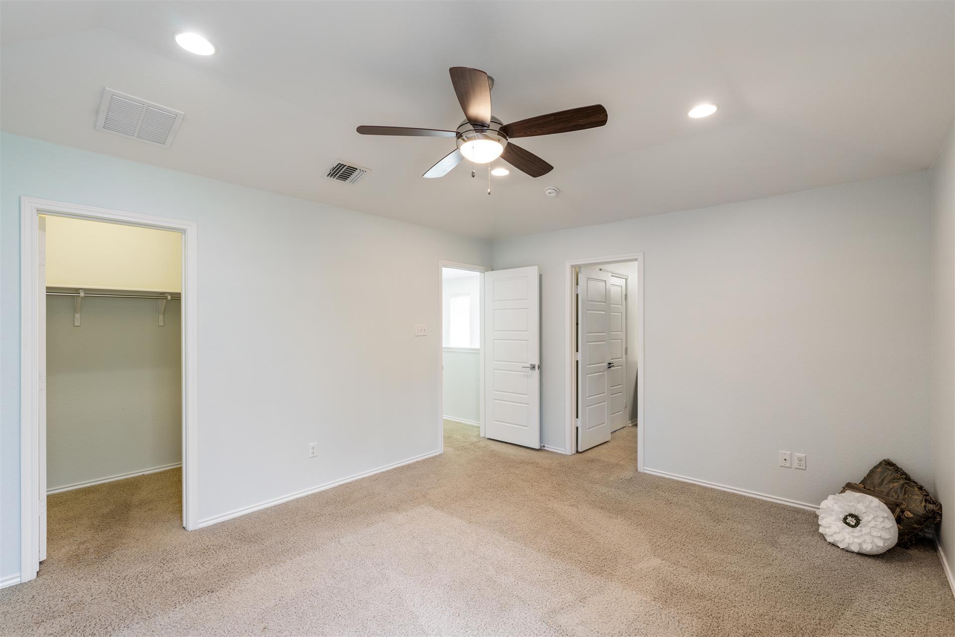 404 Buttercup Creek Blvd # 19, Cedar Park, TX 78613