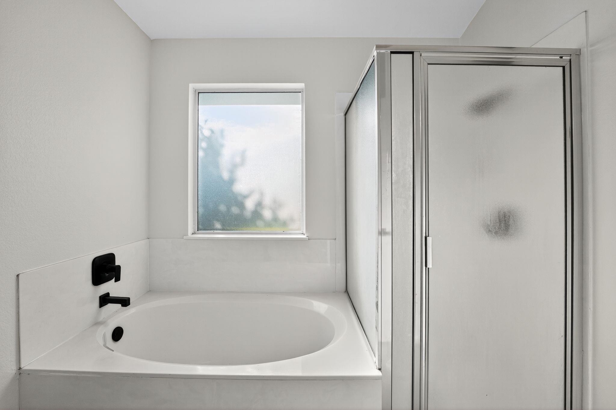 1502 Mcdowell Bnd, Leander, TX 78641