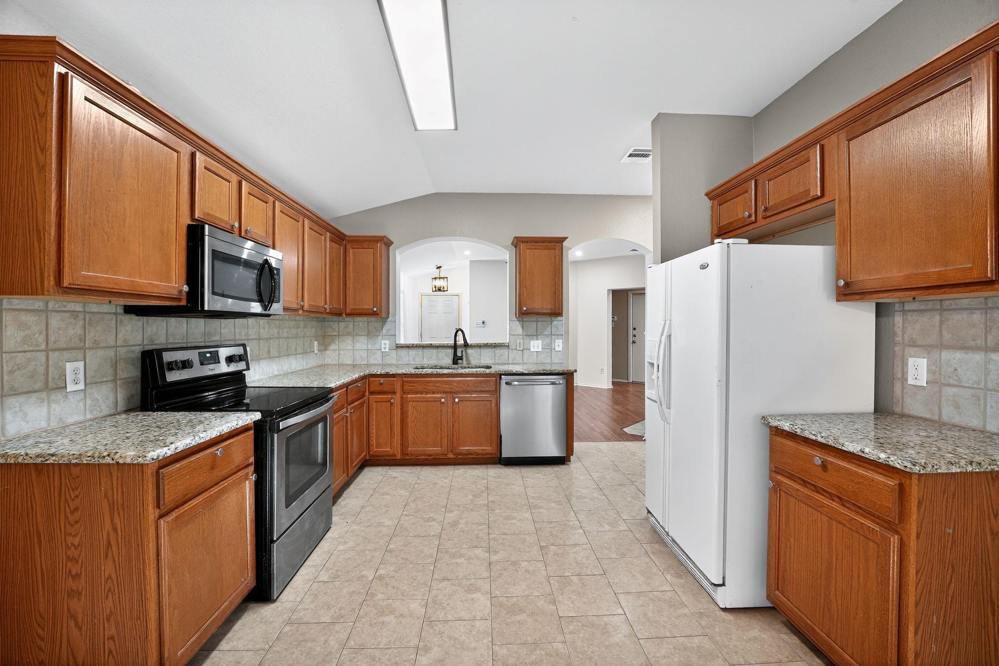 1502 Mcdowell Bnd, Leander, TX 78641