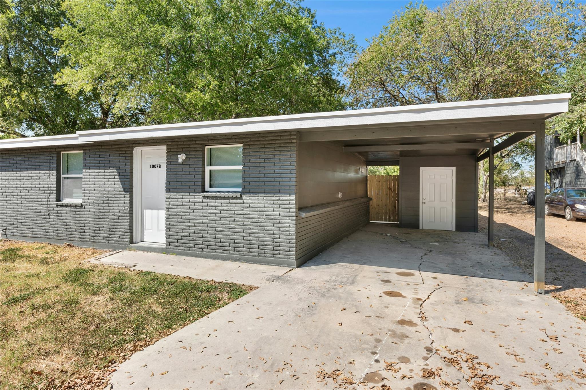 1011 Hackberry St # A&B, San Marcos, TX 78666