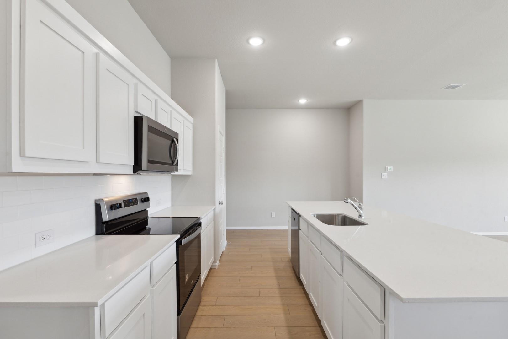 118 Mandeville Dr, Hutto, TX 78634