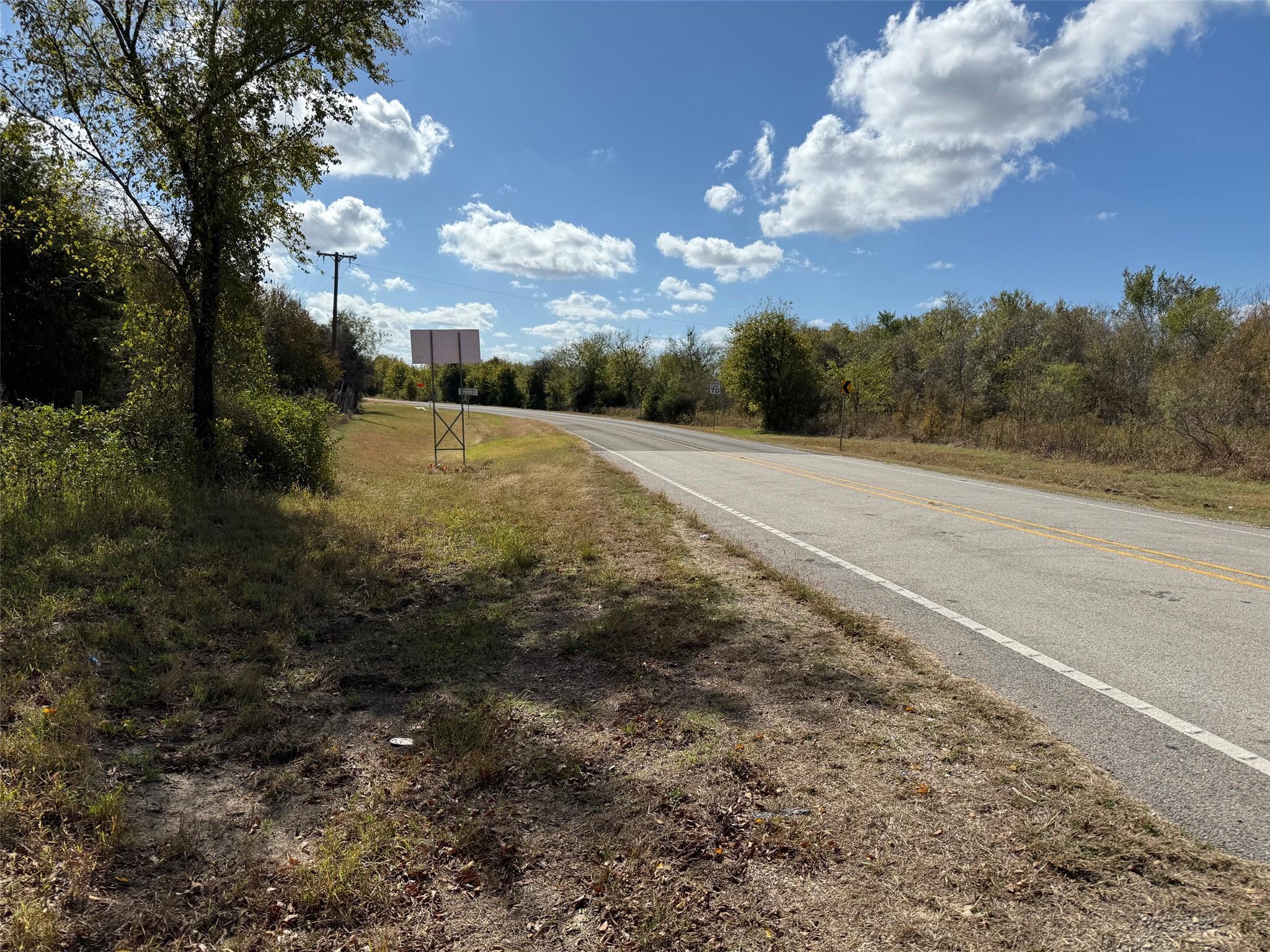 6077 US HWY 77 N, Rockdale, TX 76567