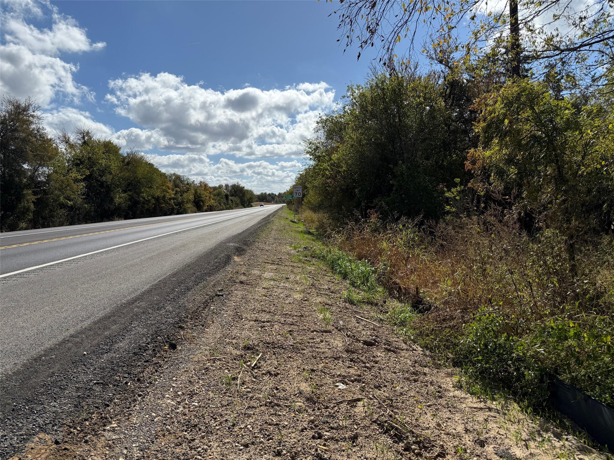 6077 US HWY 77 N, Rockdale, TX 76567