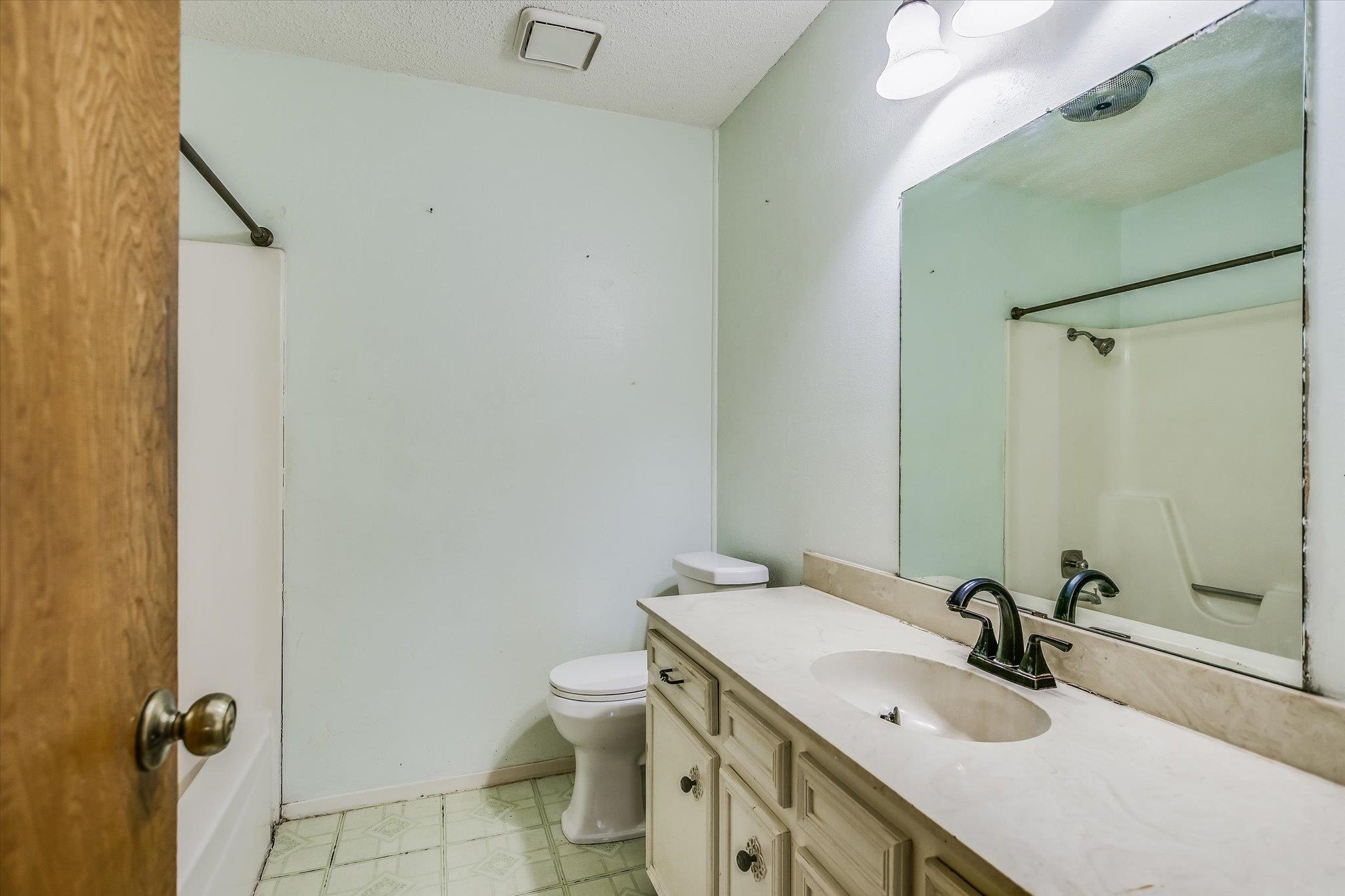 600 County Glen St, Leander, TX 78641