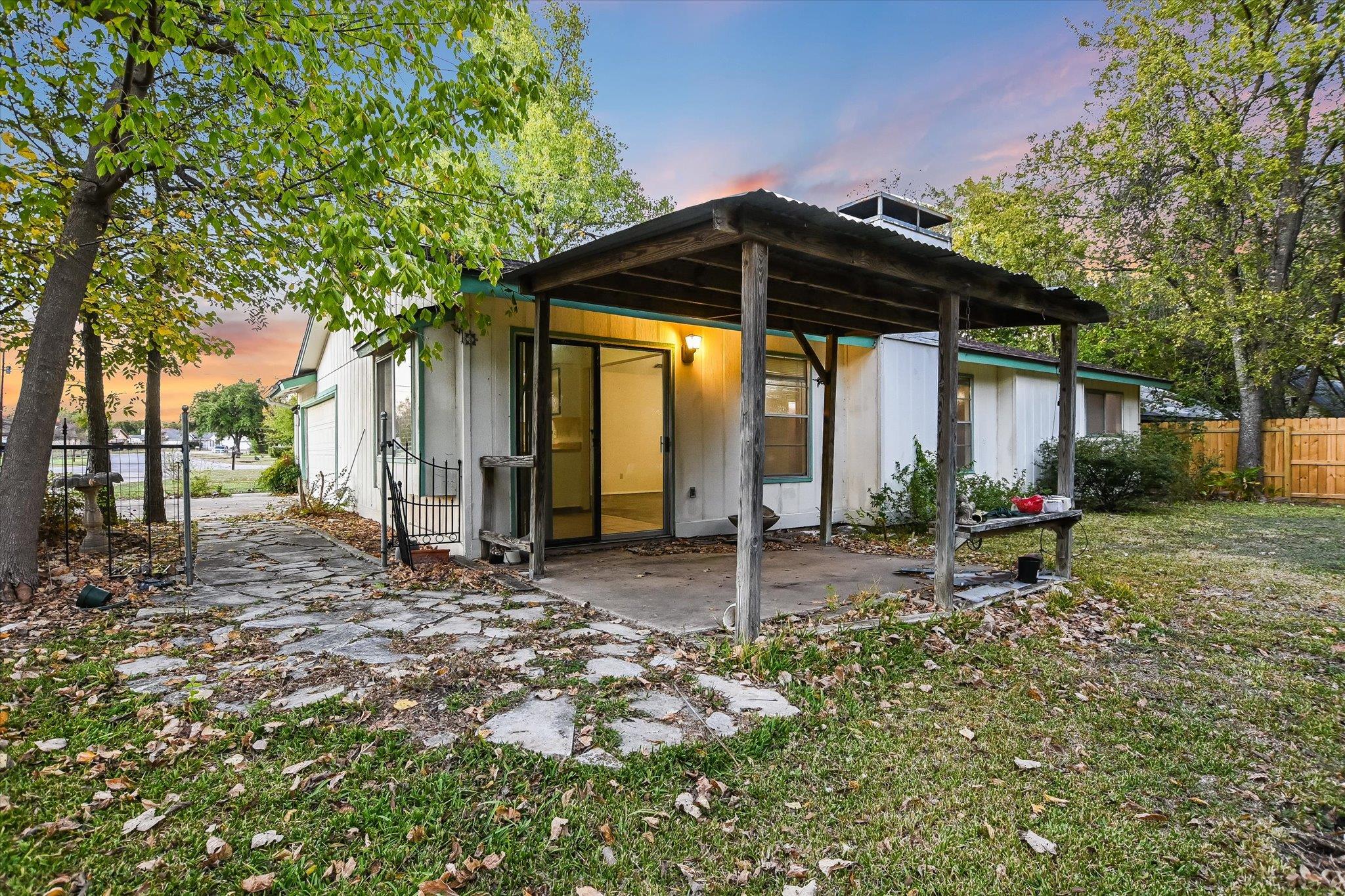 600 County Glen St, Leander, TX 78641