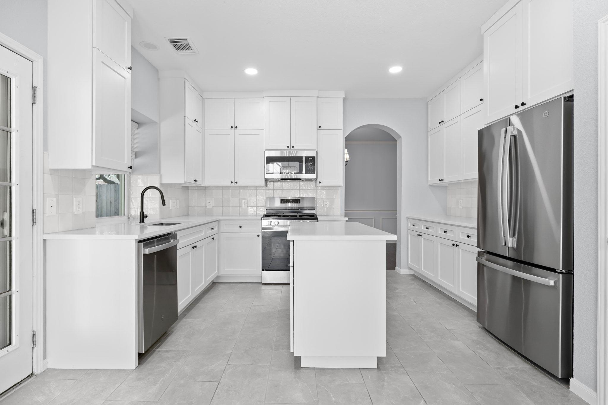 8105 Longdraw Dr, Round Rock, TX 78681