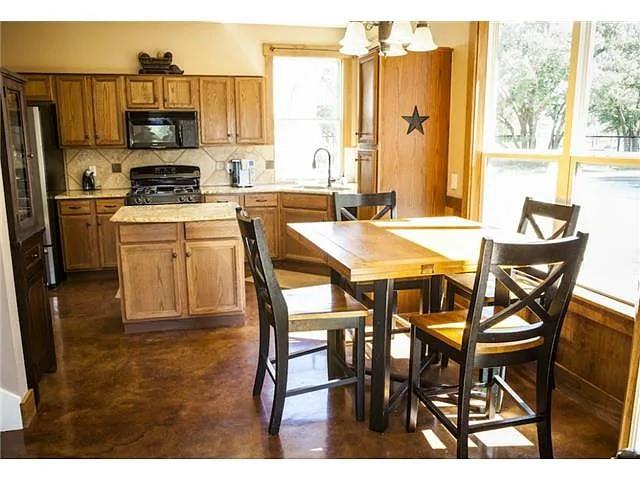 3050 County Road 255, Georgetown, TX 78633