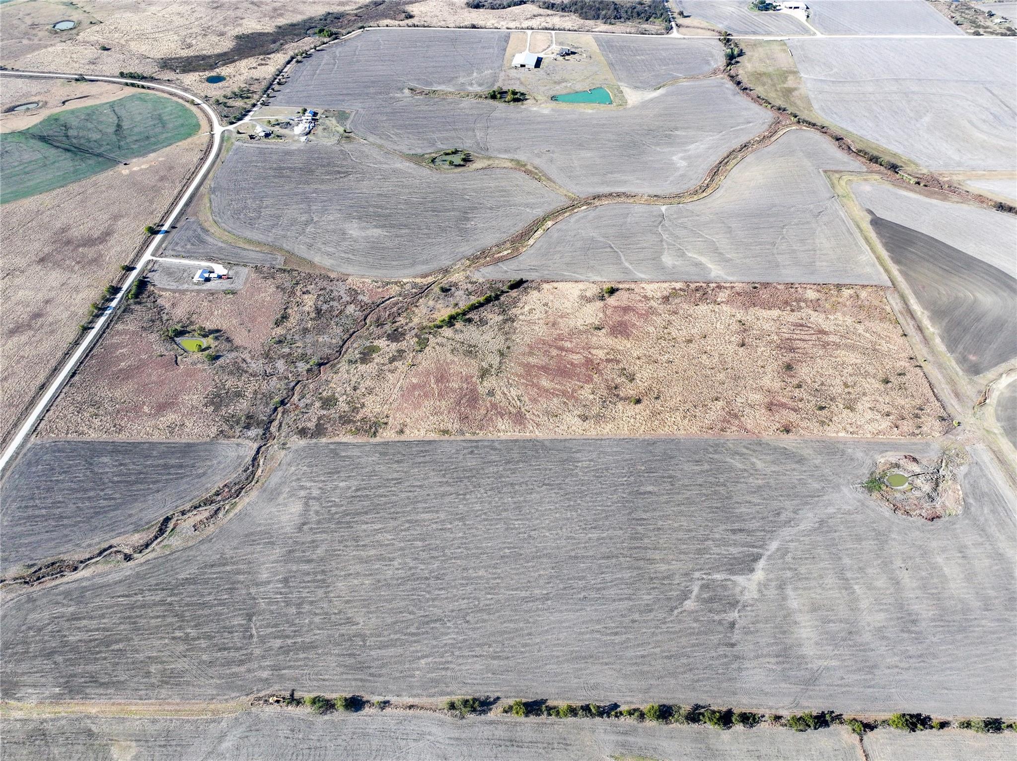 251 CR 347A, Rosebud, TX 76570