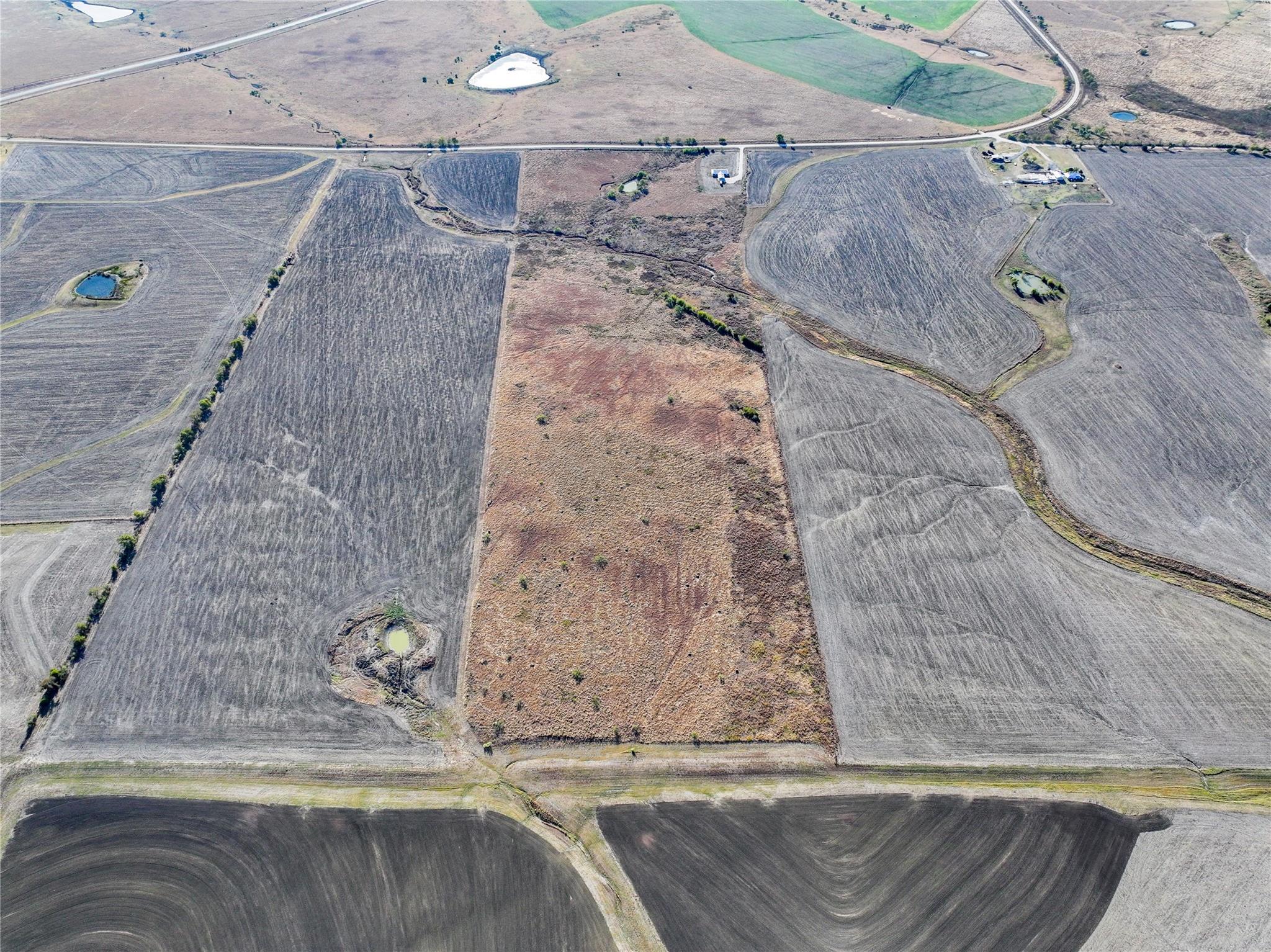 251 CR 347A, Rosebud, TX 76570