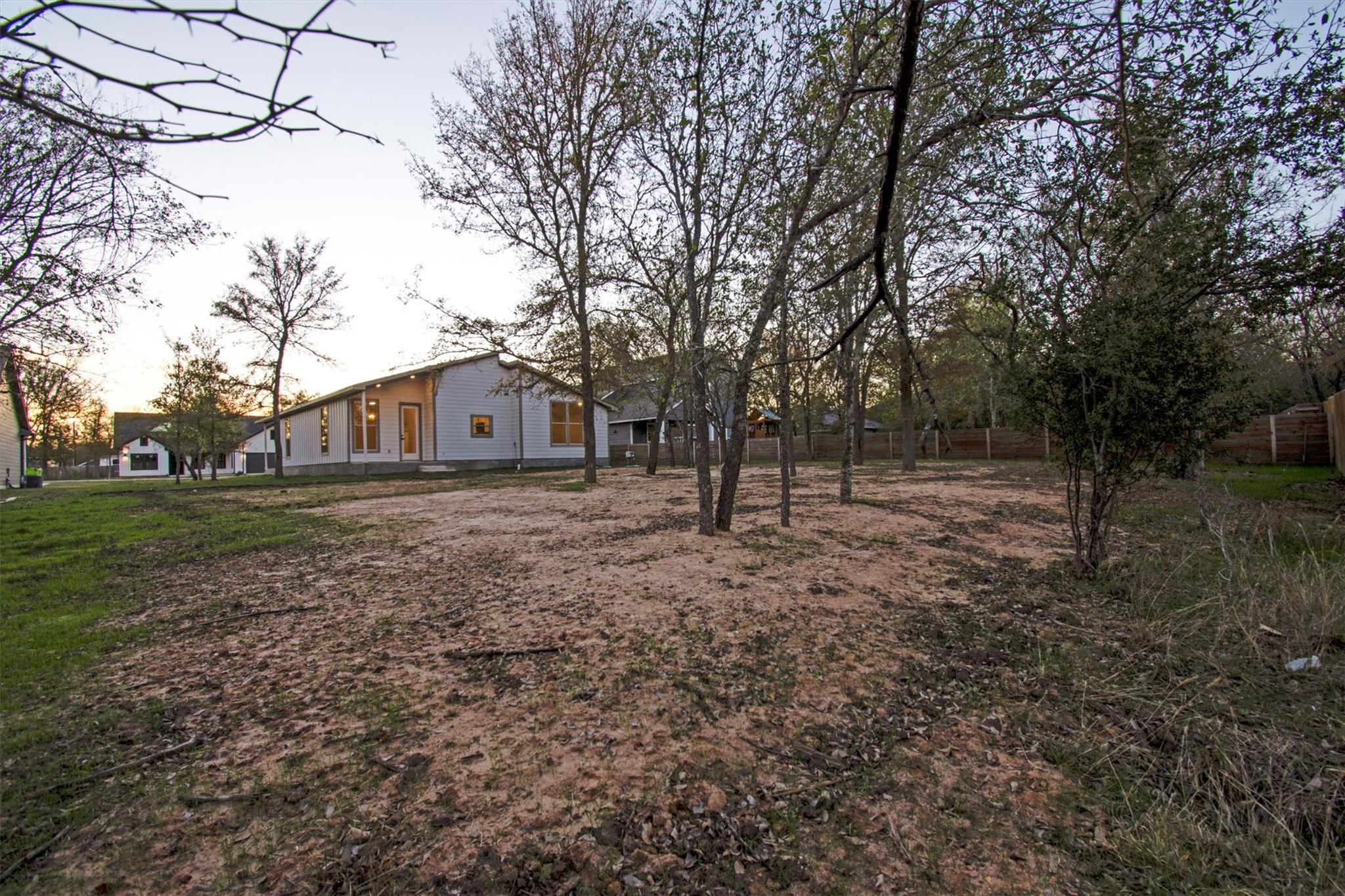 346 Nene Ln, Bastrop, TX 78602