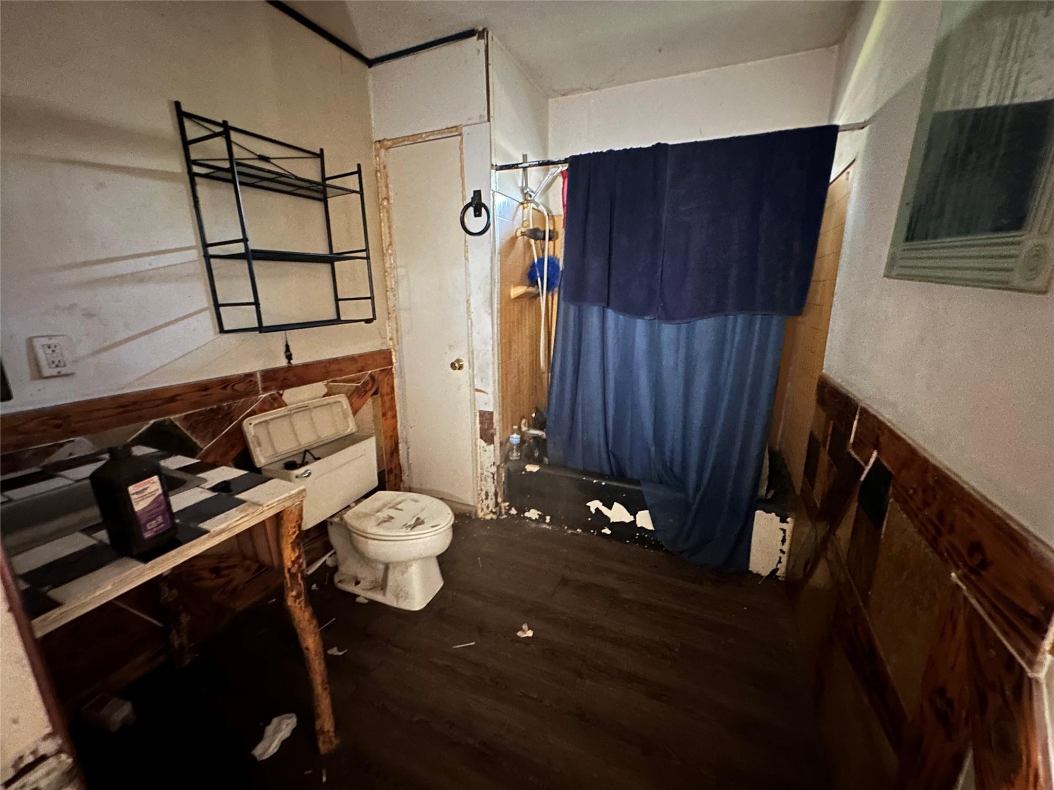 485 Crestview Dr, Rockdale, TX 76567