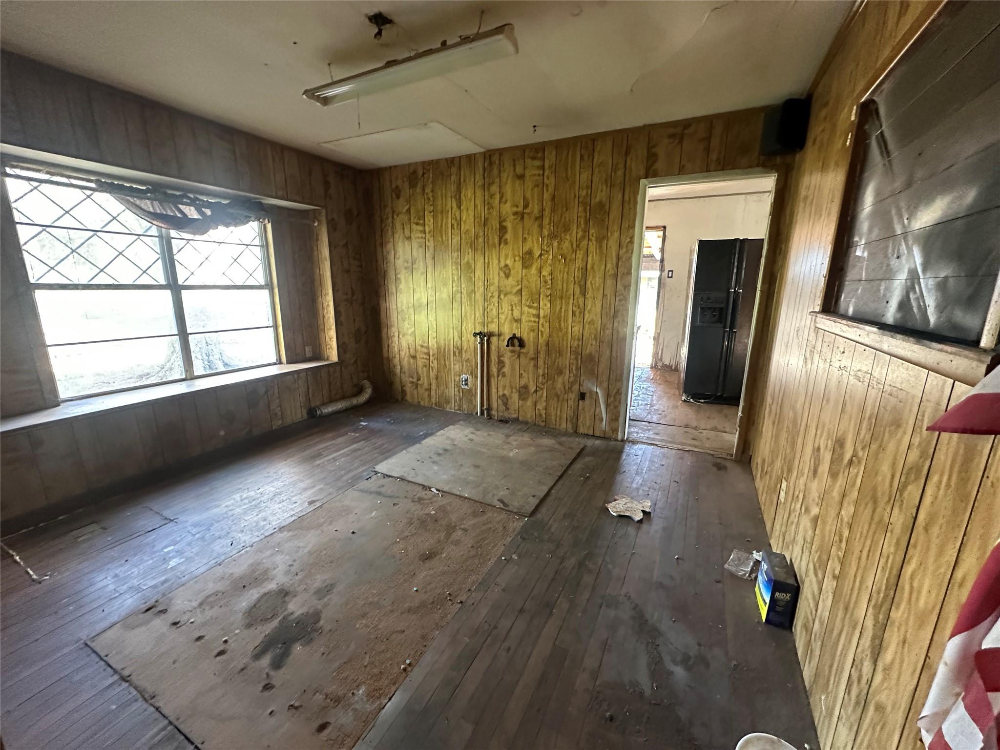 485 Crestview Dr, Rockdale, TX 76567