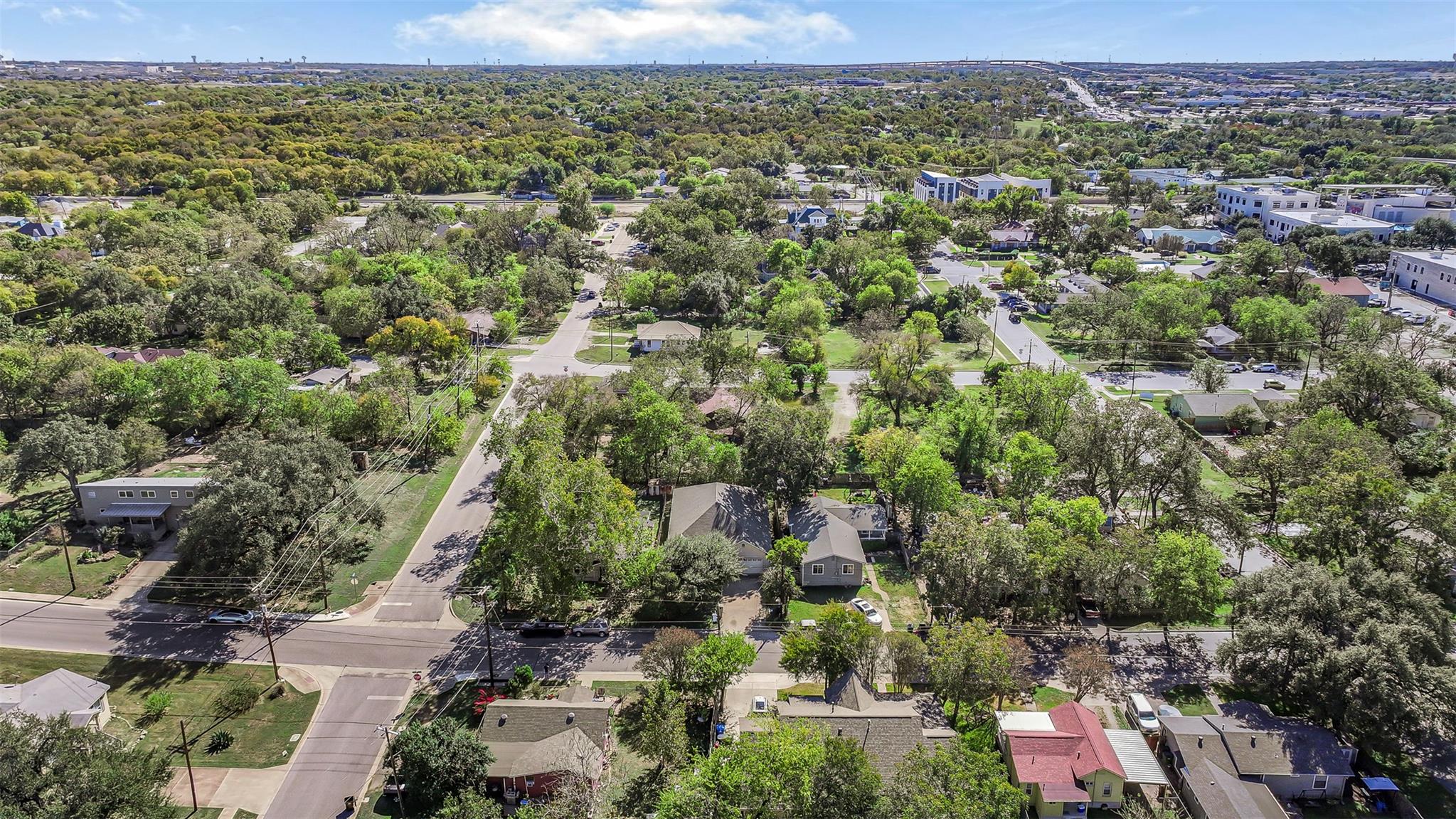 409 E Austin Ave, Round Rock, TX 78664