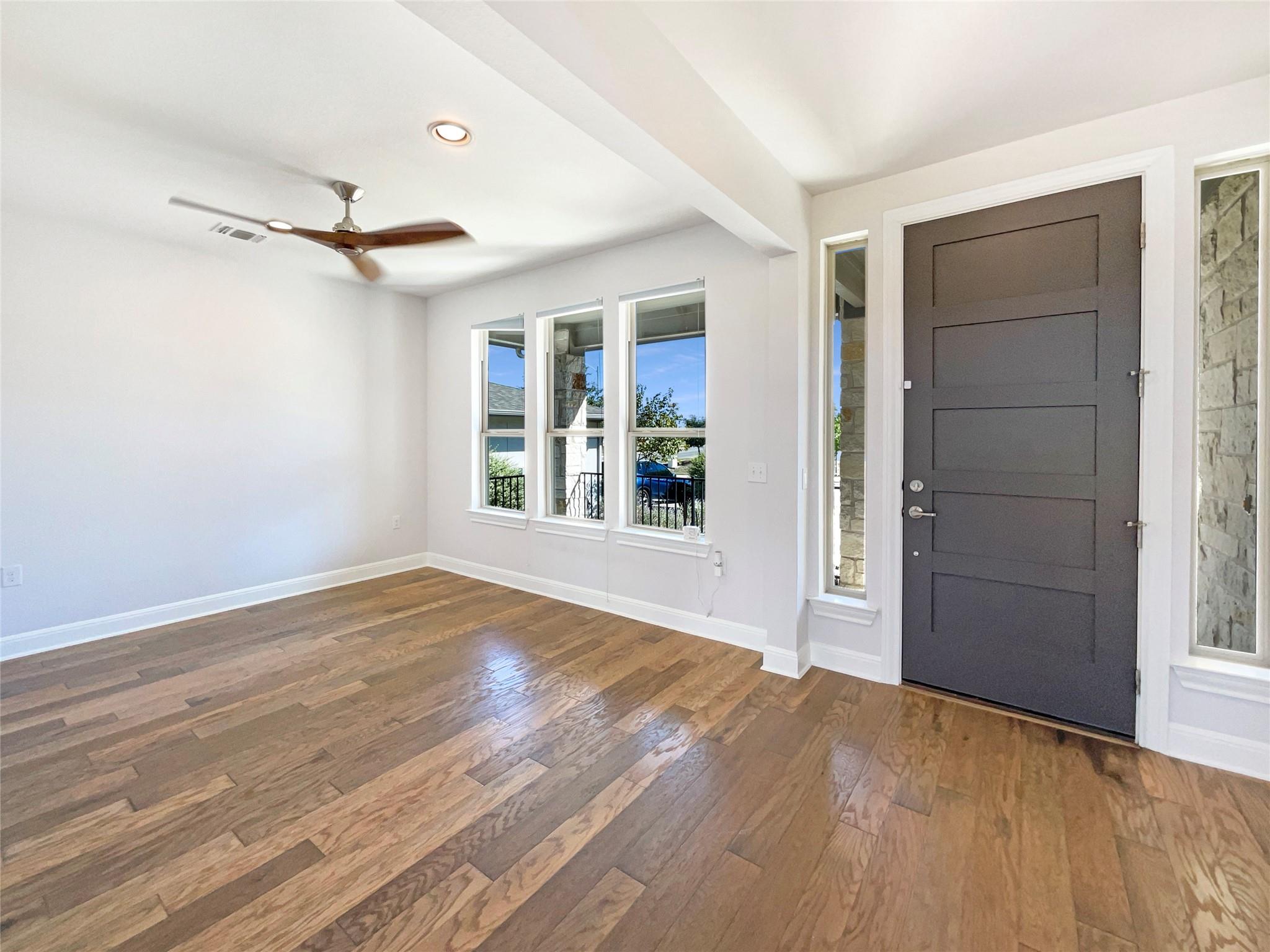 7604 Hillock Ter, Austin, TX 78744