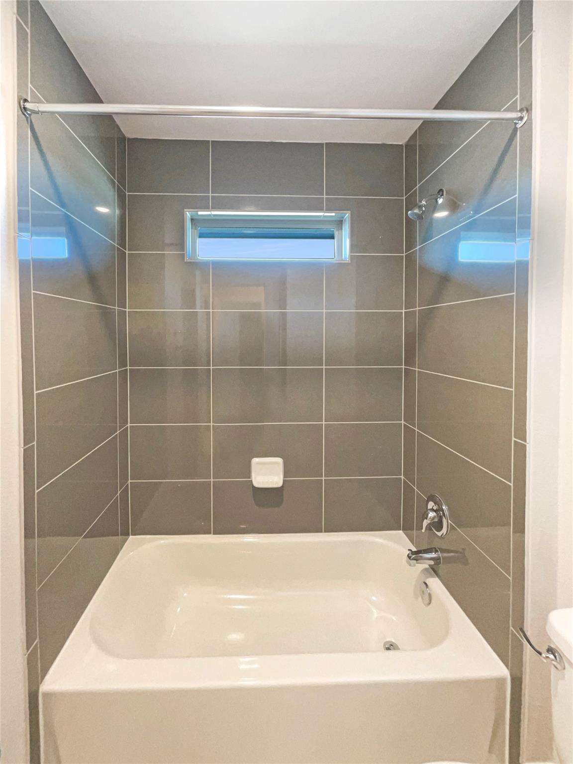 7604 Hillock Ter, Austin, TX 78744