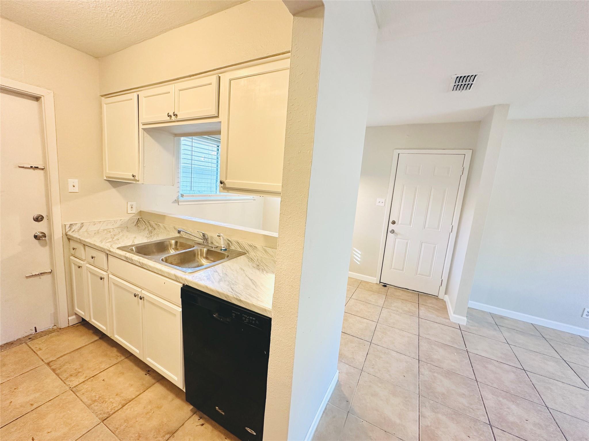 4748 Suburban Dr # A, Austin, TX 78745