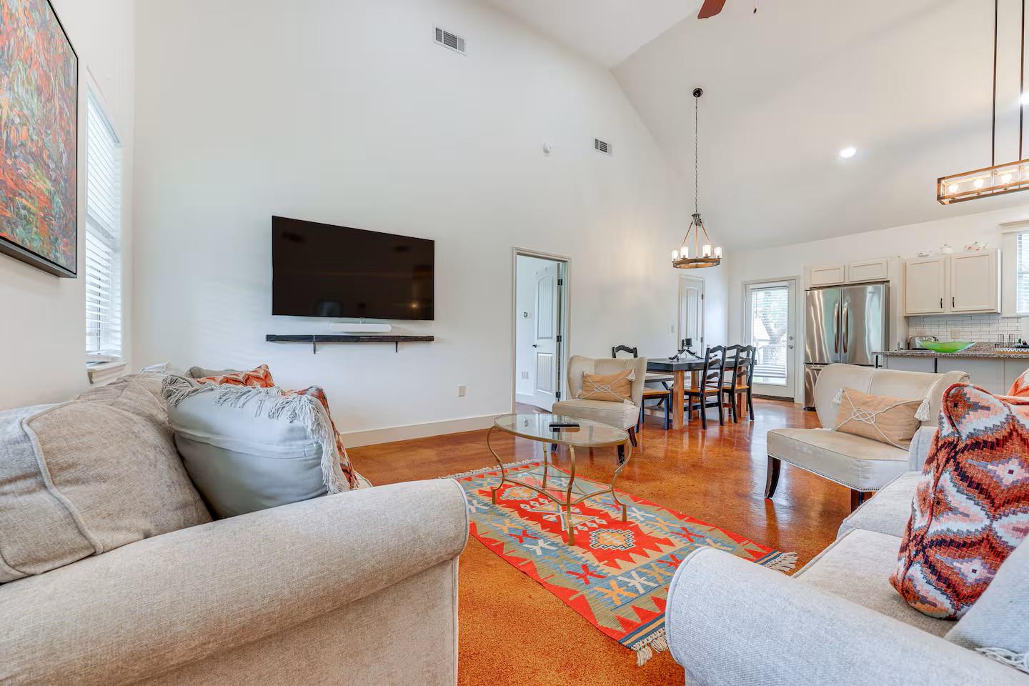 500 Deer Creek Dr, San Marcos, TX 78666