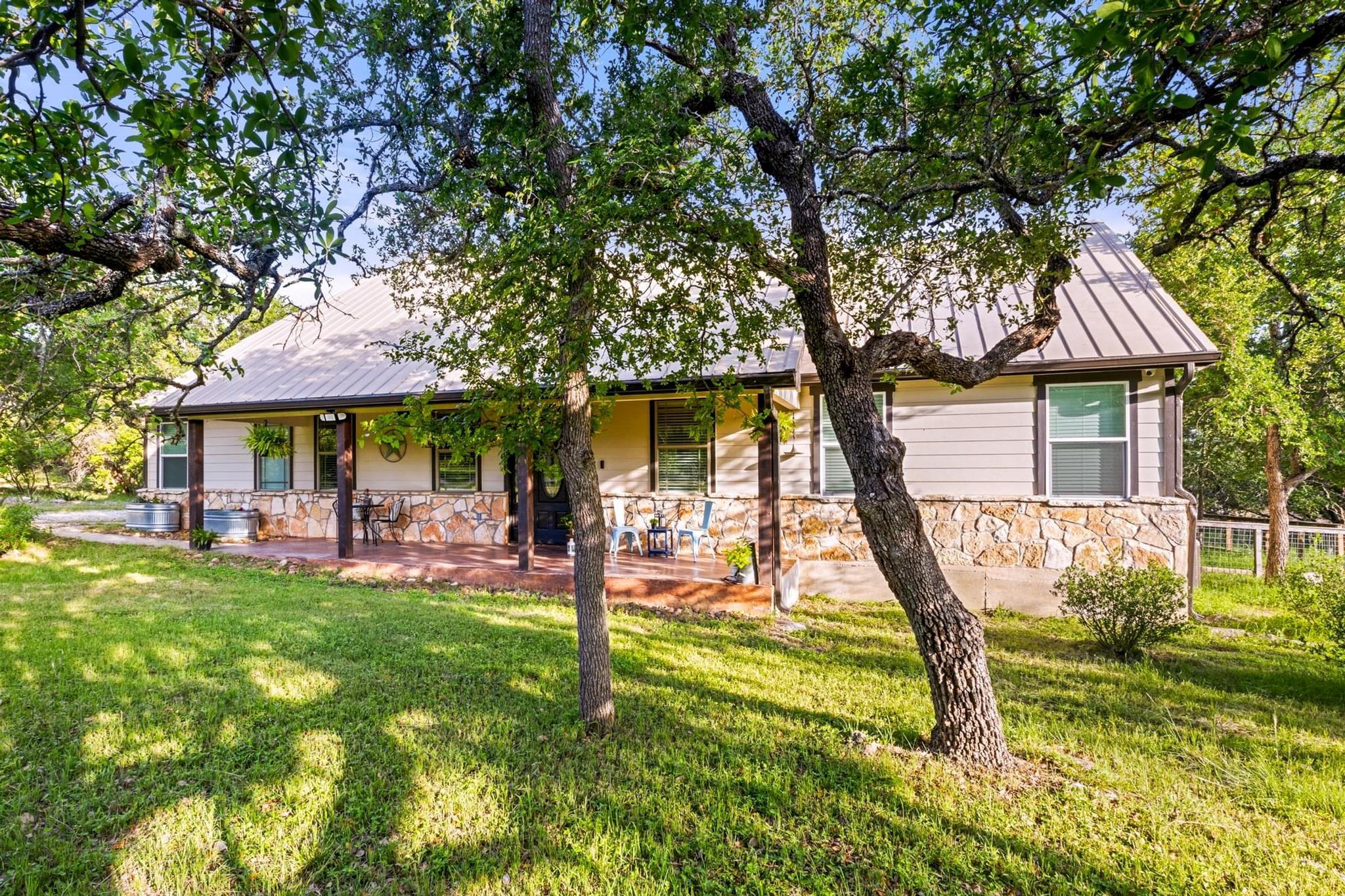 500 Deer Creek Dr, San Marcos, TX 78666