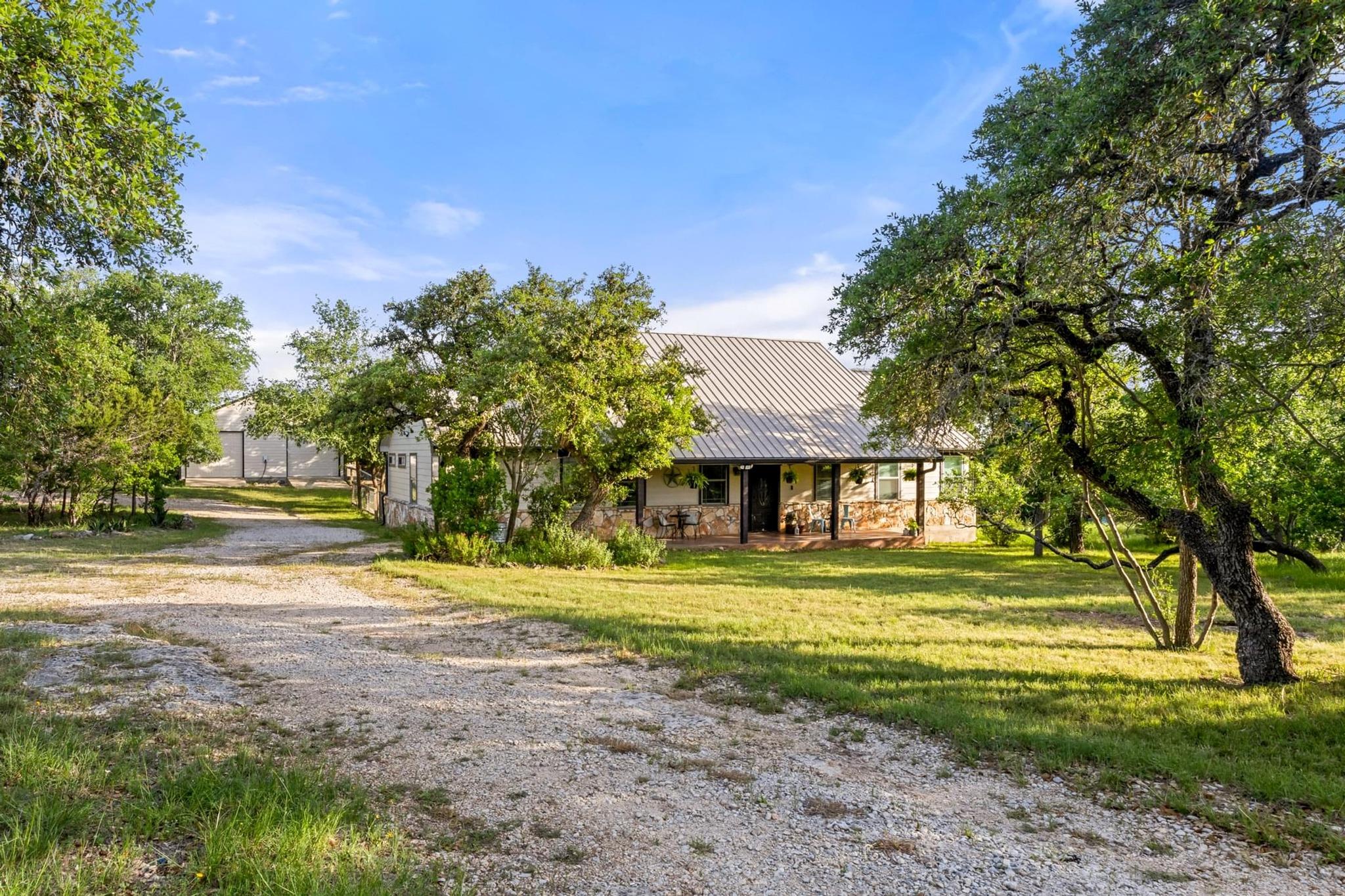 500 Deer Creek Dr, San Marcos, TX 78666