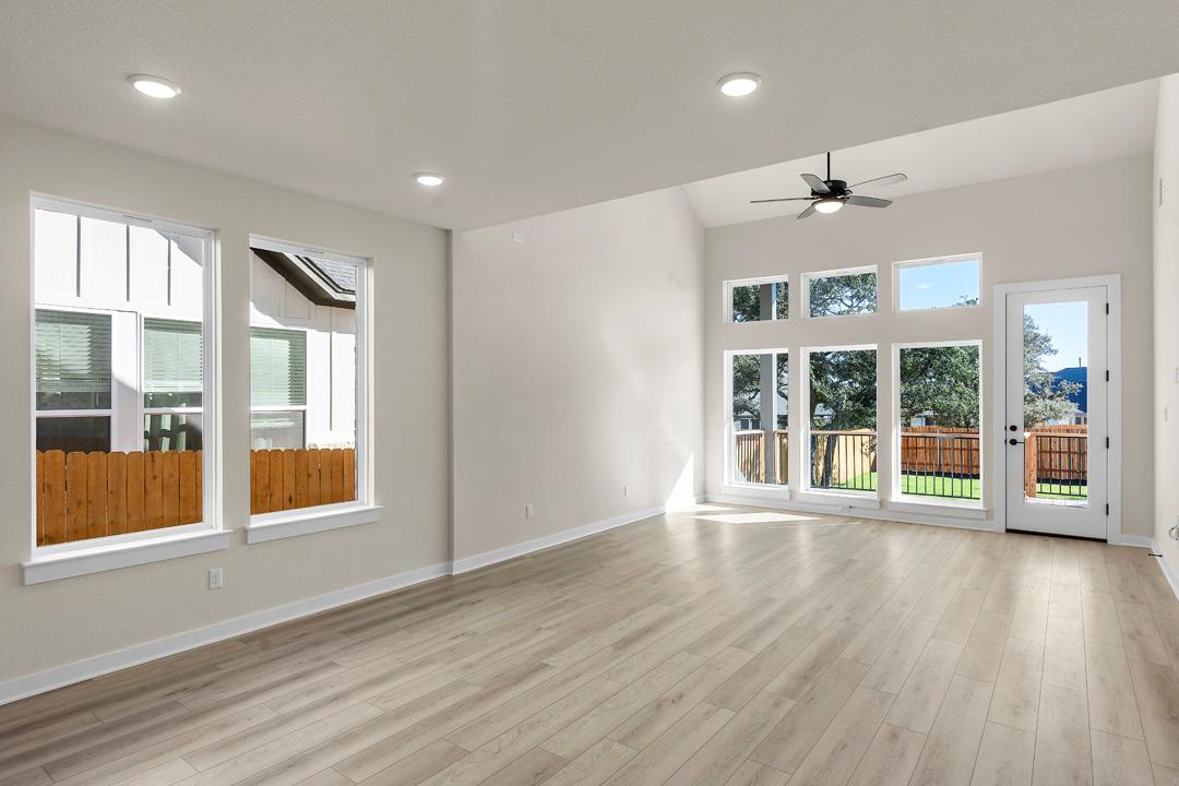 1174 North Roger Hanks Parkway, Dripping Springs, TX 78620