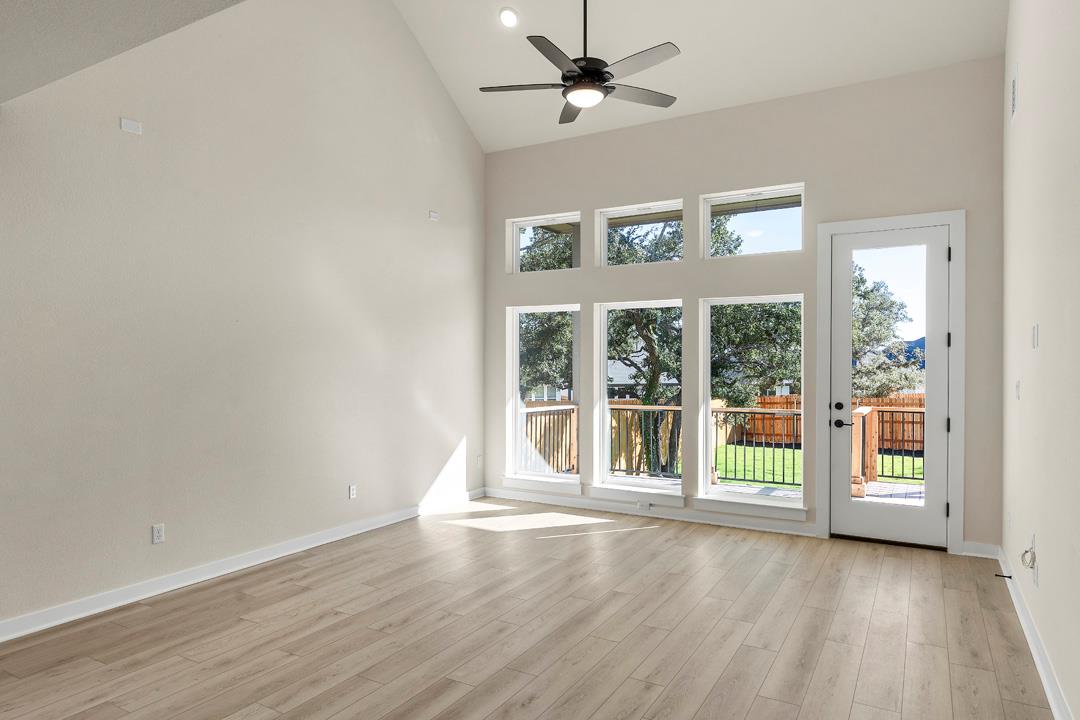 1174 North Roger Hanks Parkway, Dripping Springs, TX 78620