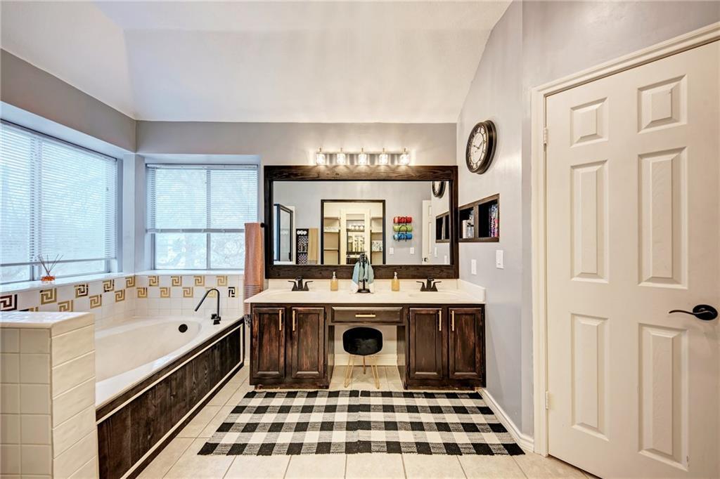 1813 White Oak Loop, Round Rock, TX 78681