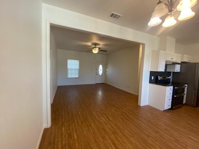 112 Palmo Dr, Luling, TX 78648