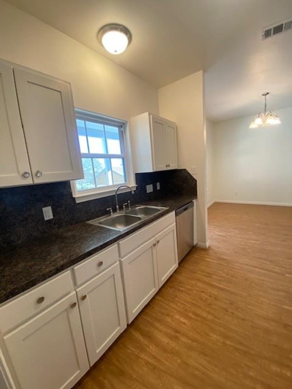 112 Palmo Dr, Luling, TX 78648