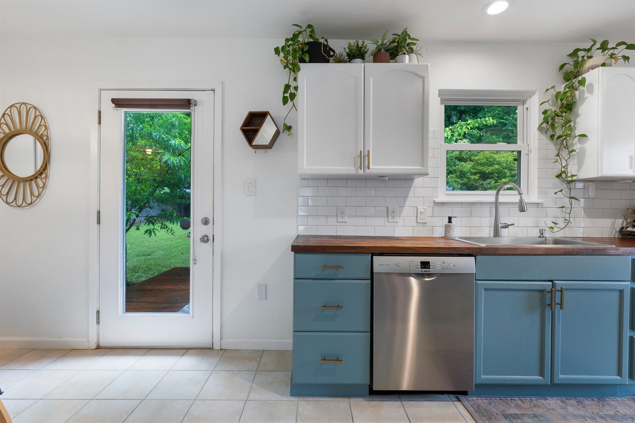 5210 Waterbrook Dr, Austin, TX 78723