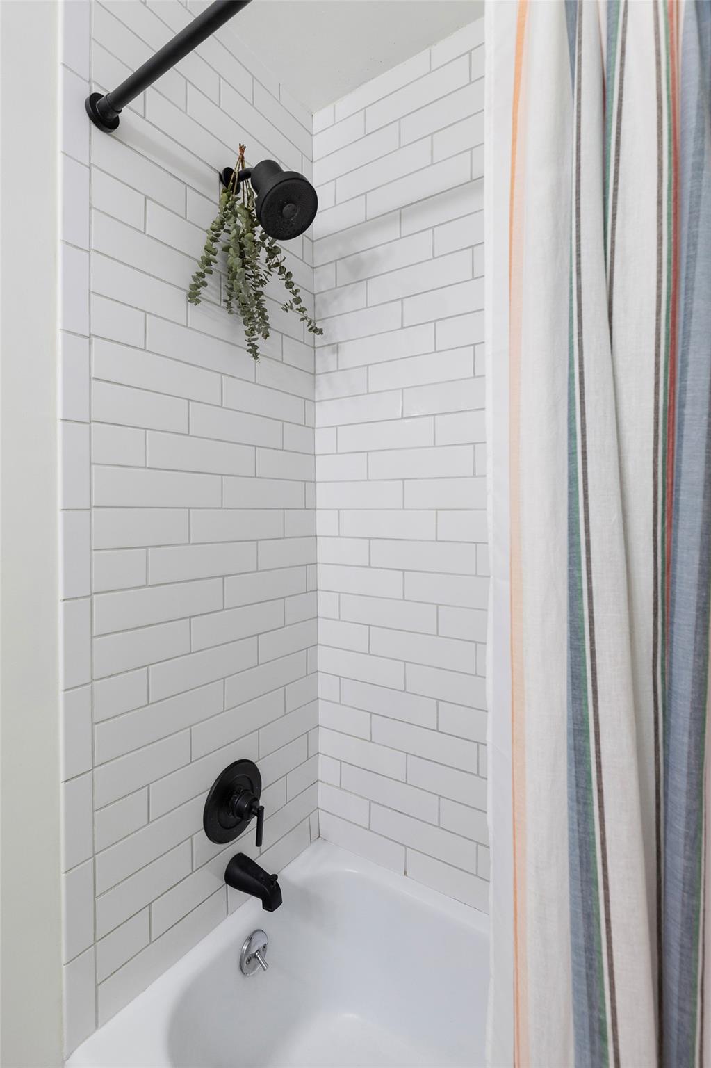 5210 Waterbrook Dr, Austin, TX 78723