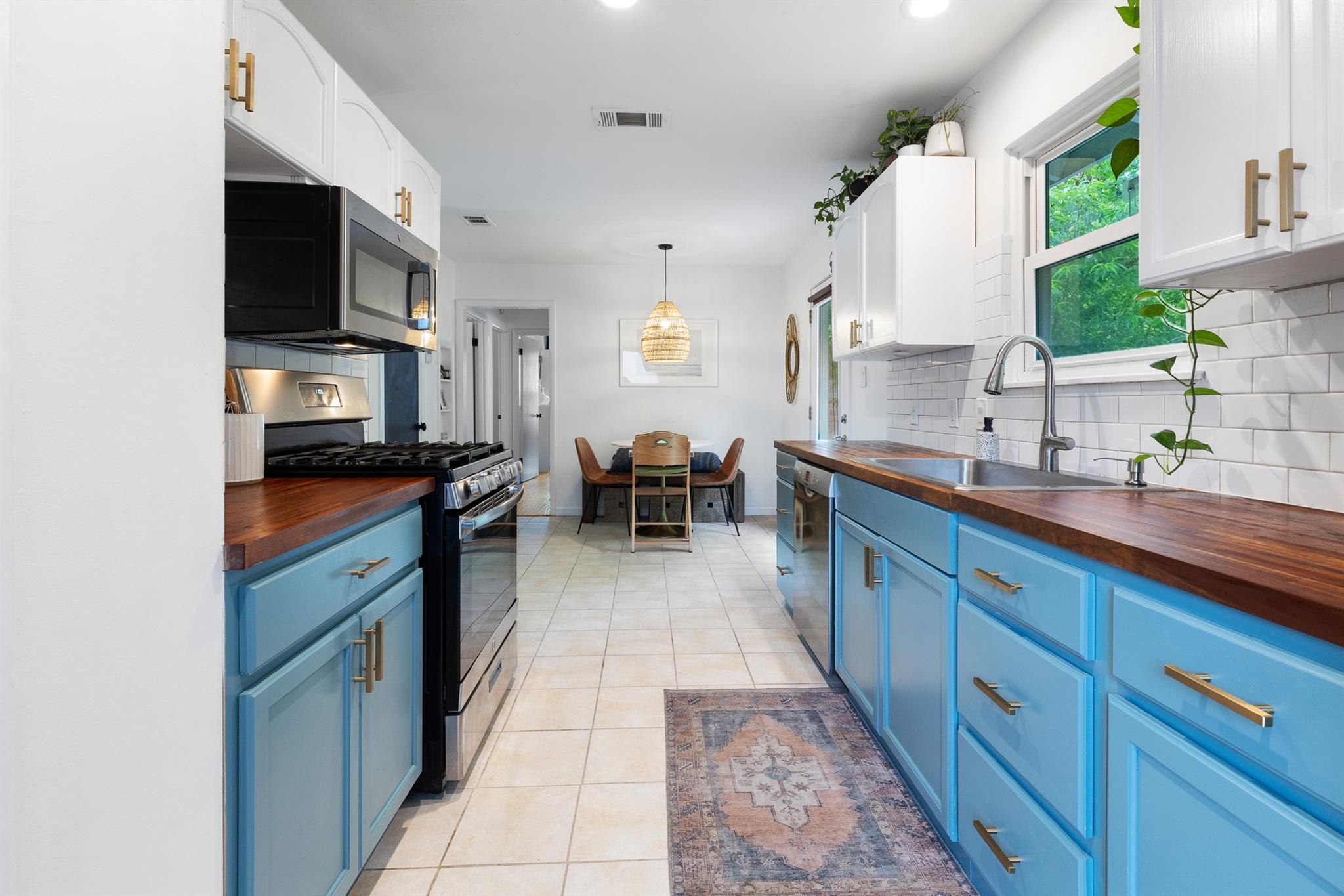 5210 Waterbrook Dr, Austin, TX 78723