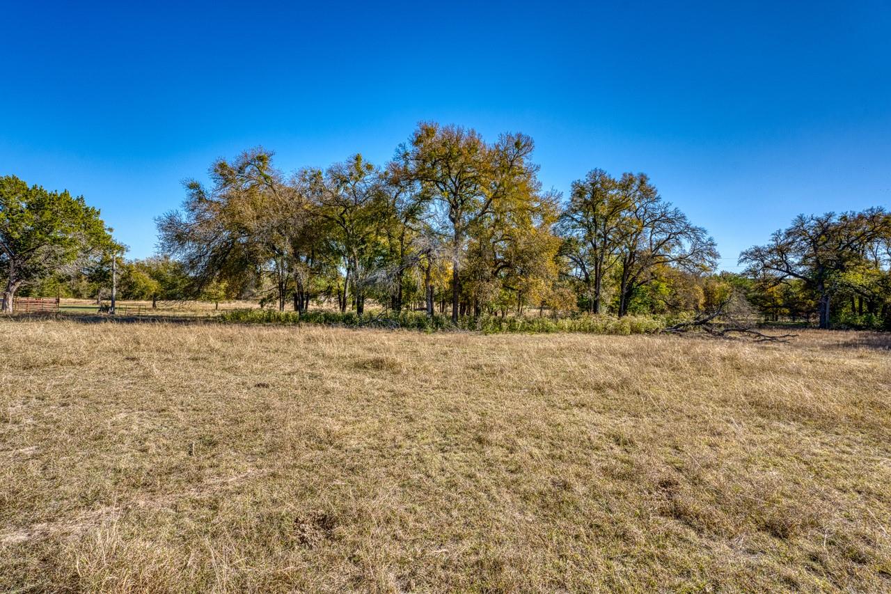 20949 Firefly Rd, Salado, TX 76527