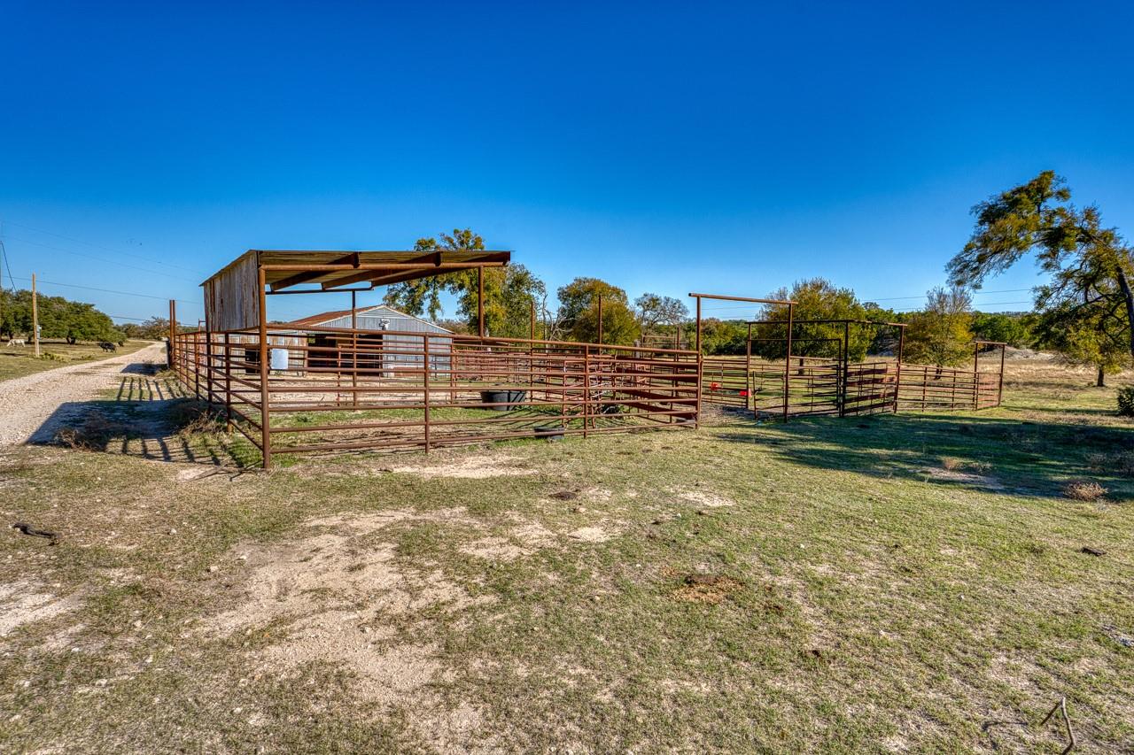 20949 Firefly Rd, Salado, TX 76527