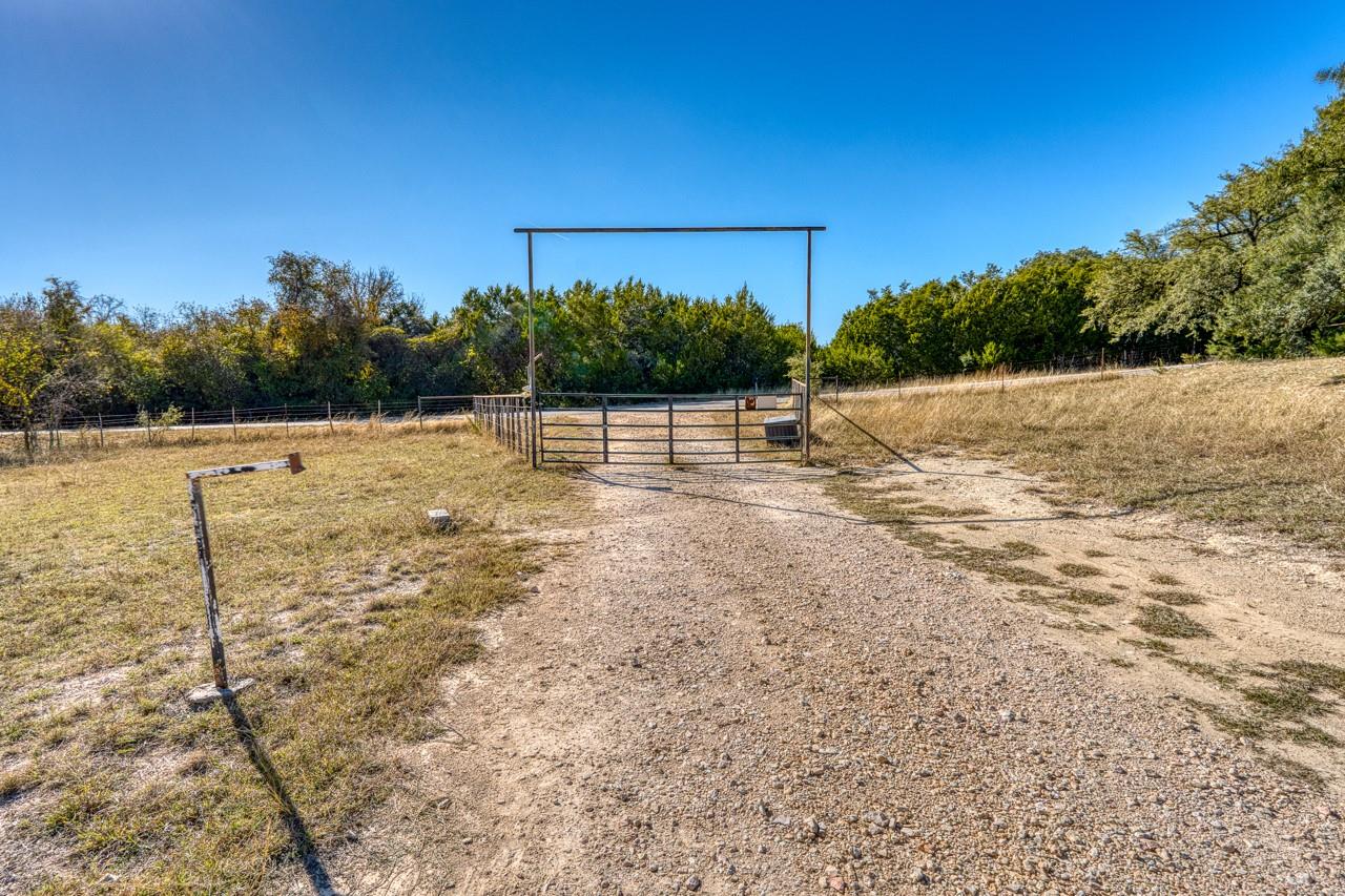 20949 Firefly Rd, Salado, TX 76527
