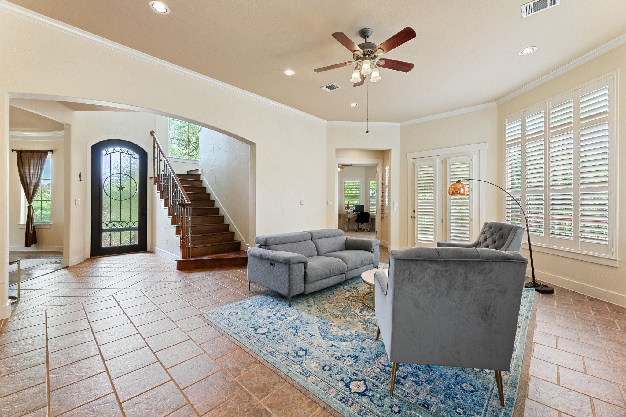 2800 Waymaker Way # 63, Austin, TX 78746